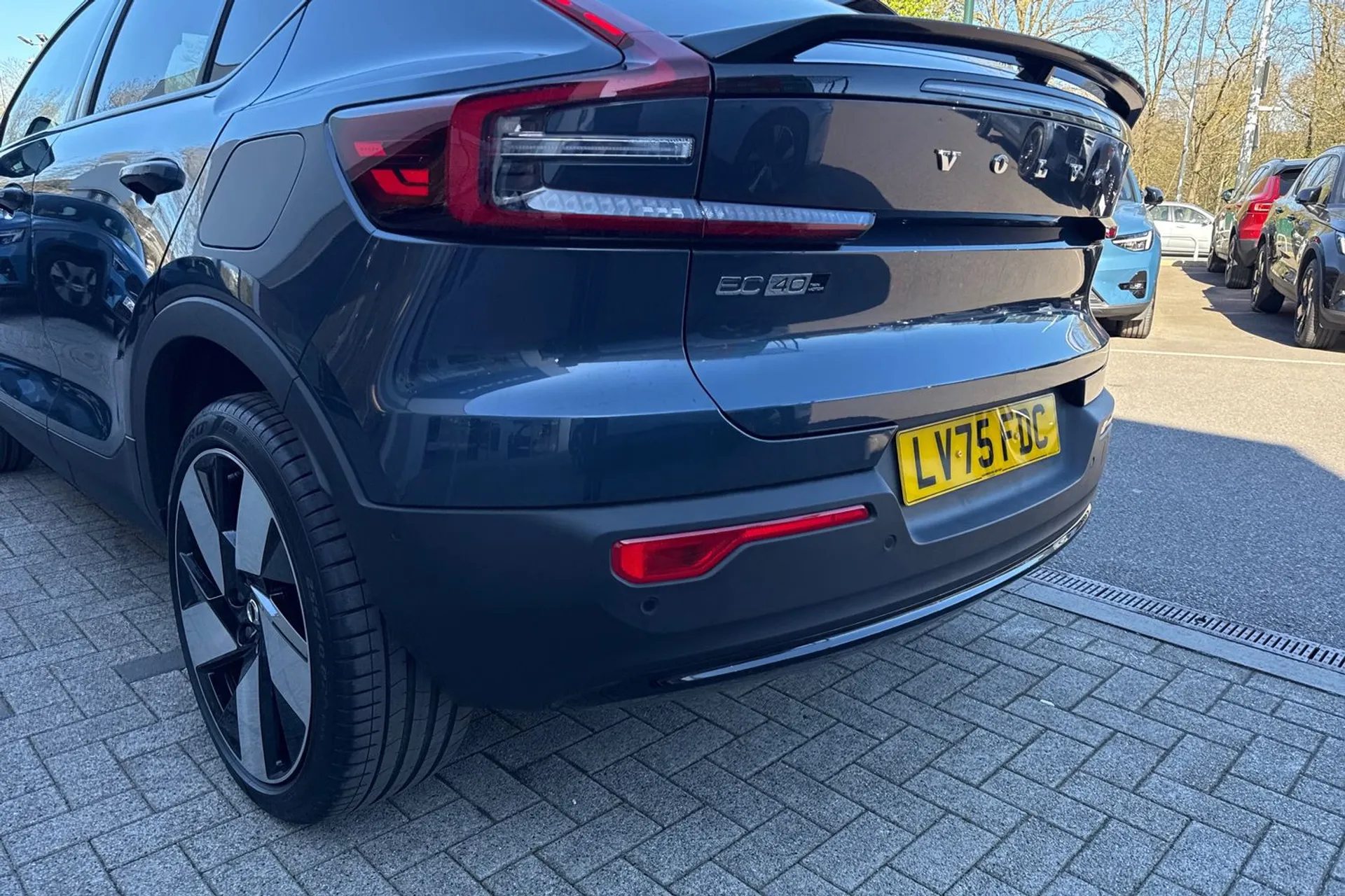 Volvo EC40 thumbnail image number 18