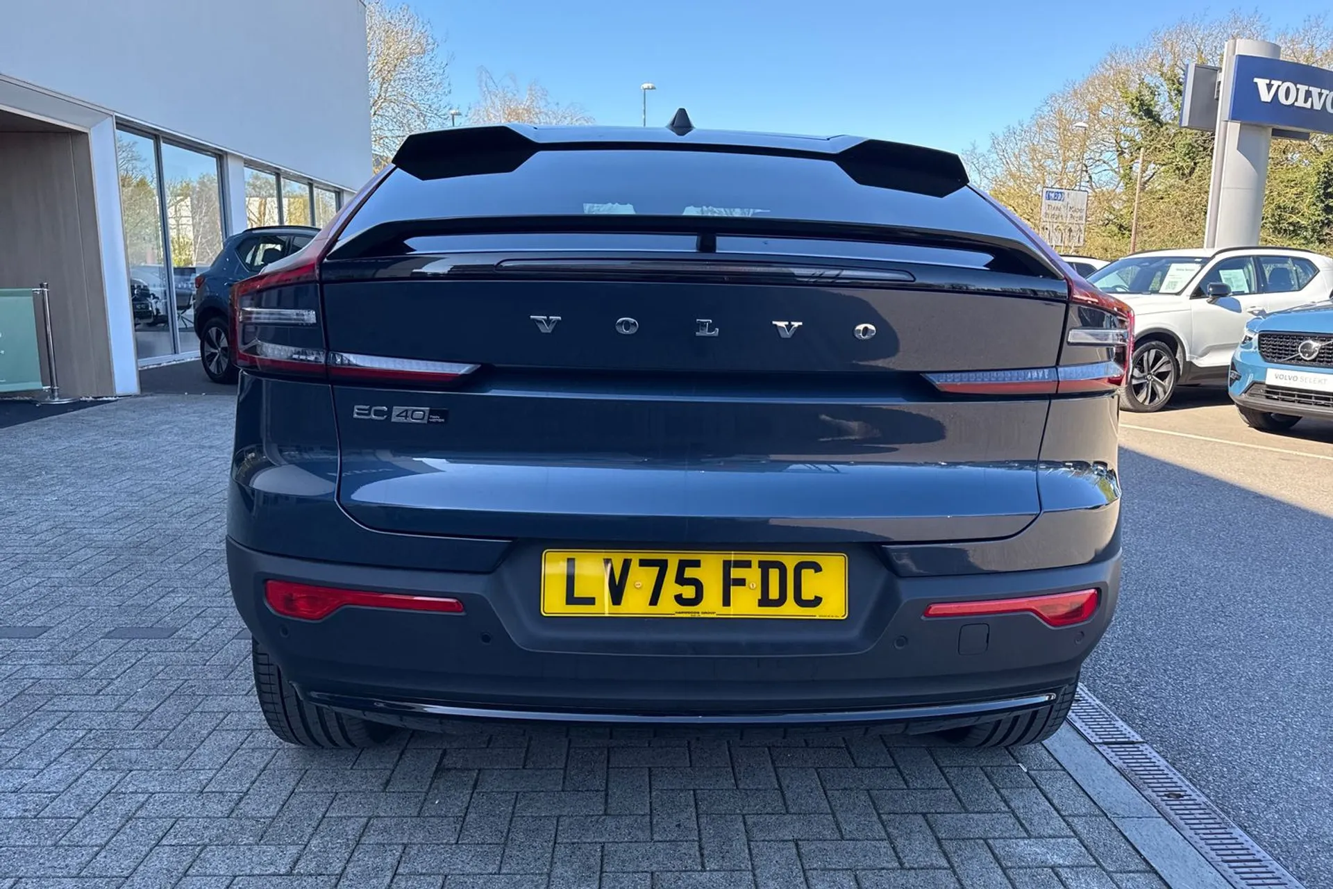 Volvo EC40 thumbnail image number 9