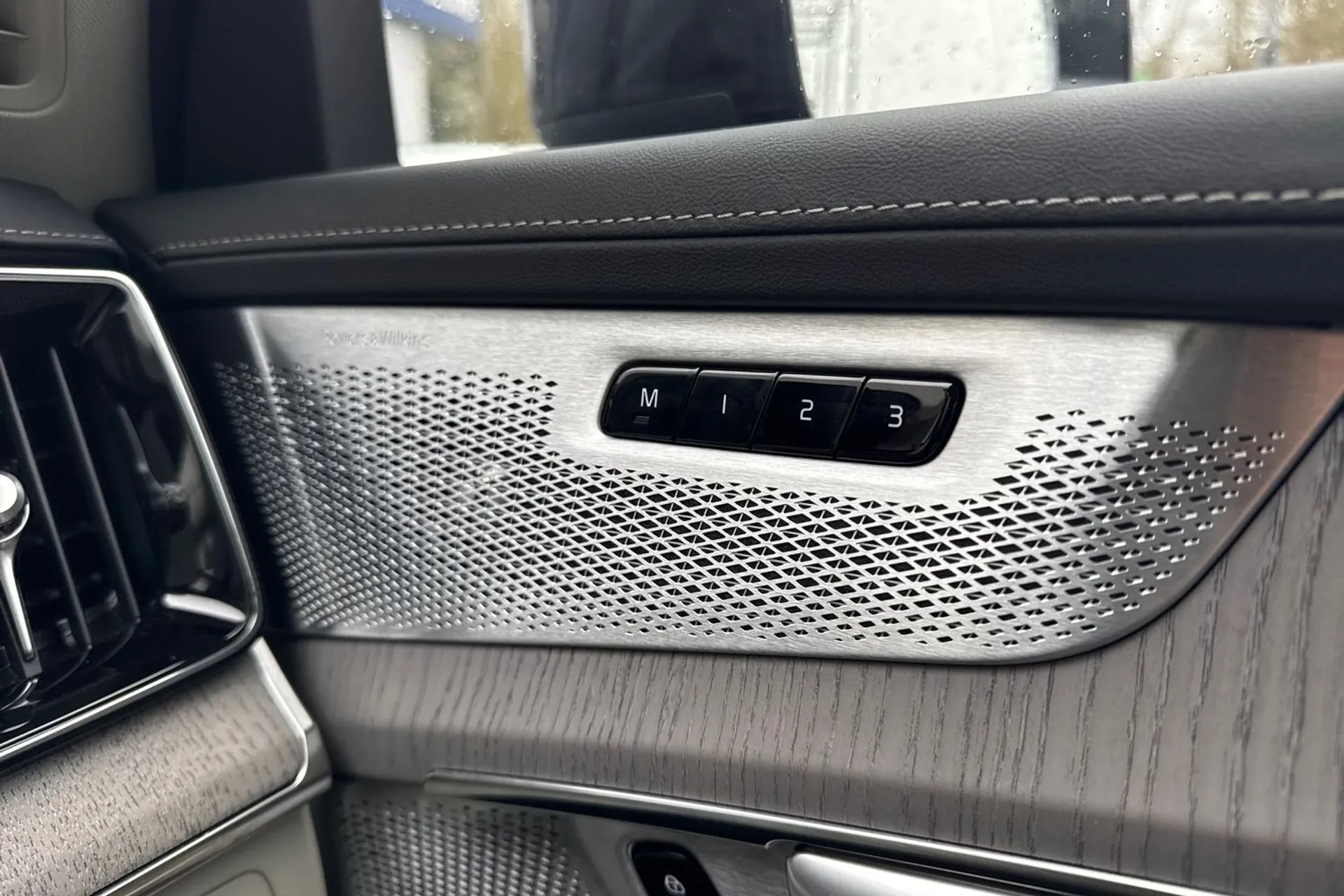 Volvo XC90 thumbnail image number 47