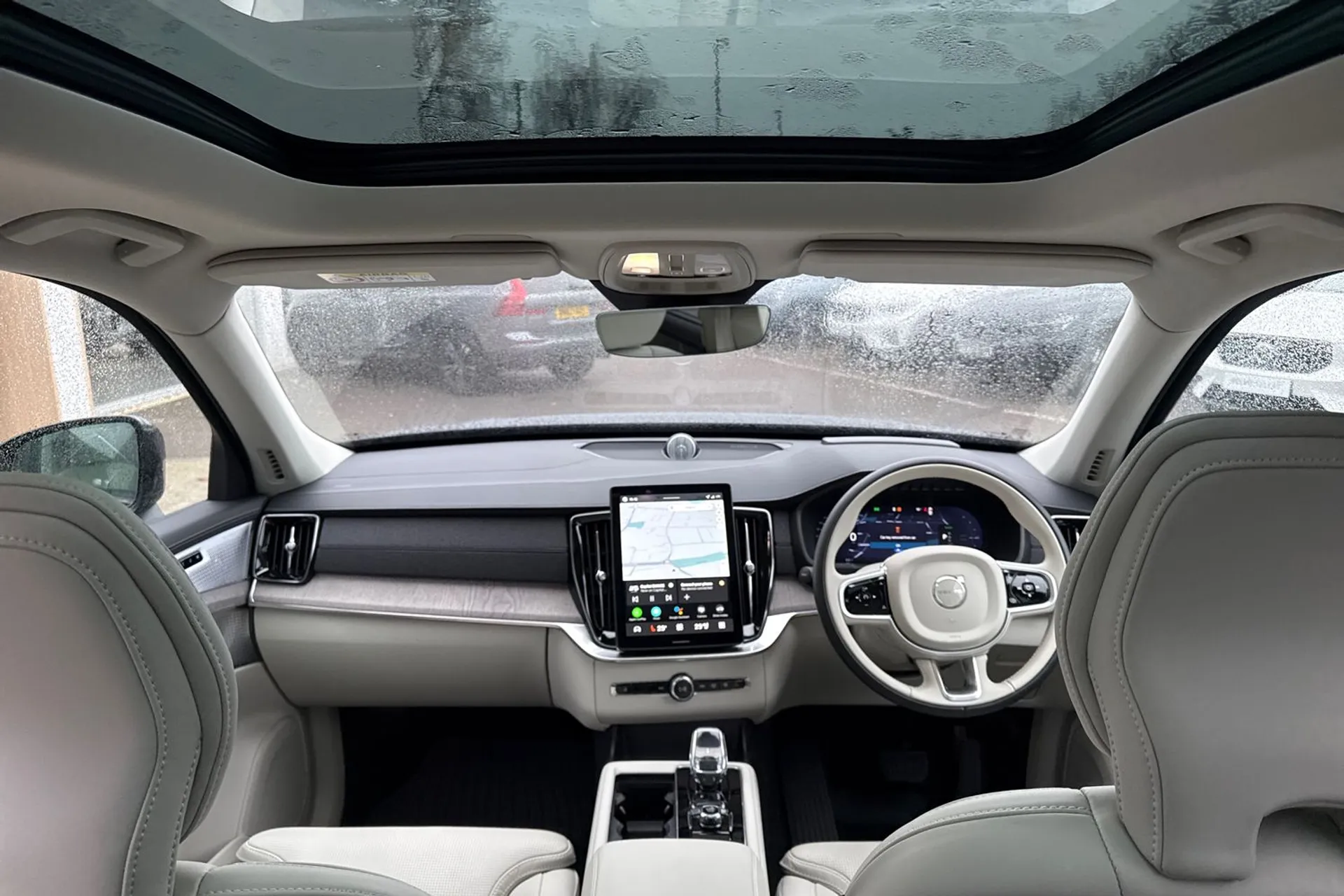 Volvo XC90 thumbnail image number 3