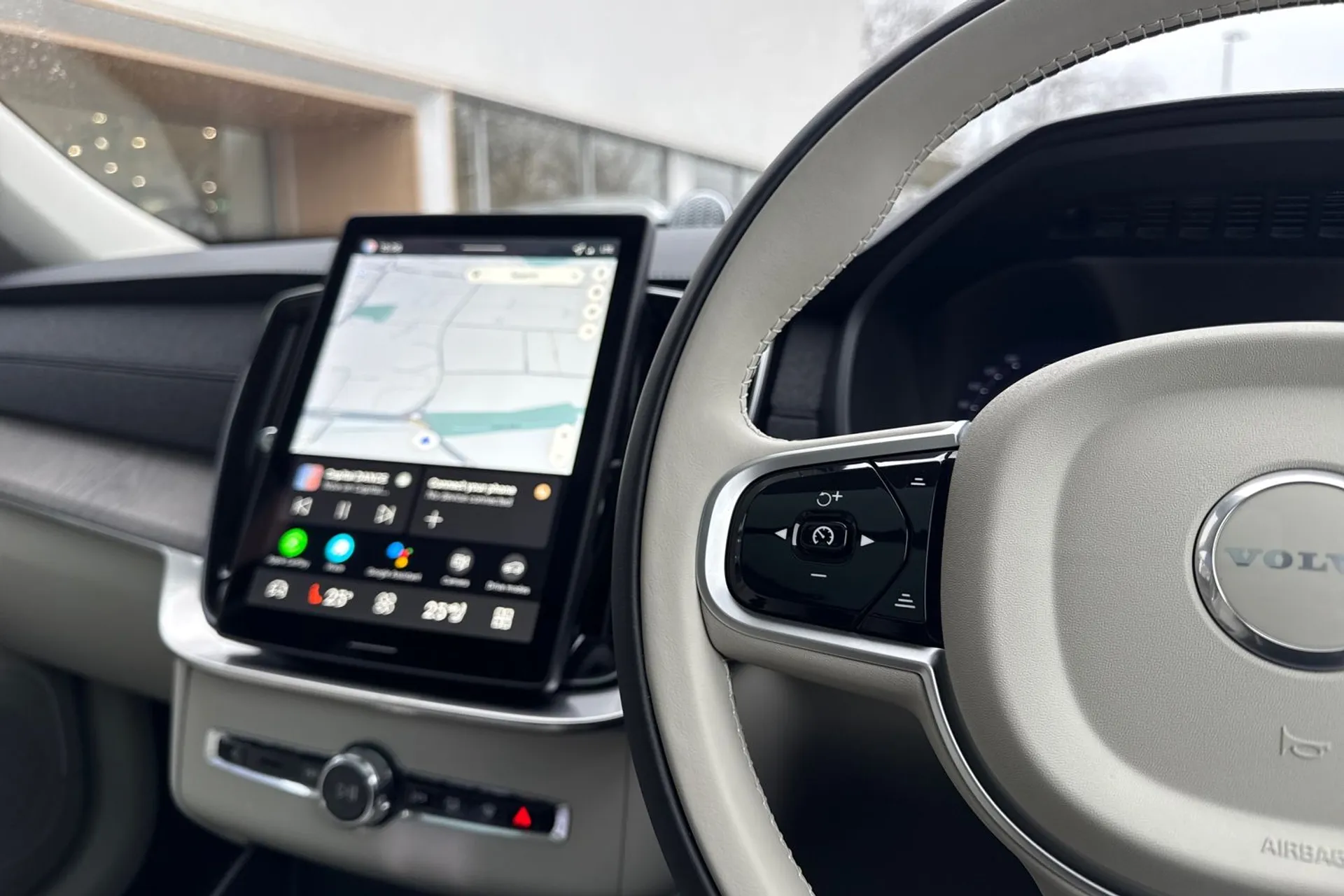 Volvo XC90 thumbnail image number 40