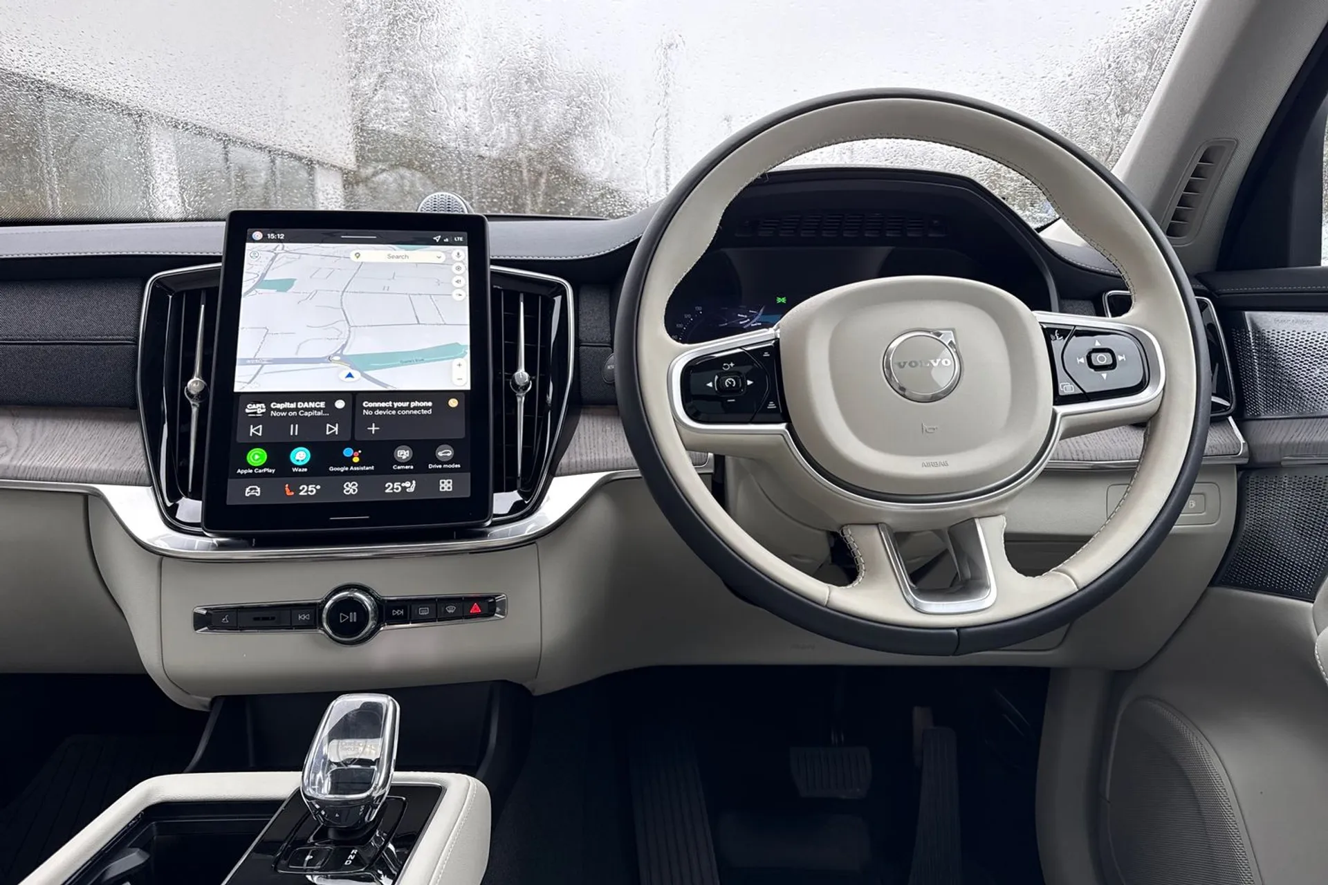 Volvo XC90 thumbnail image number 38