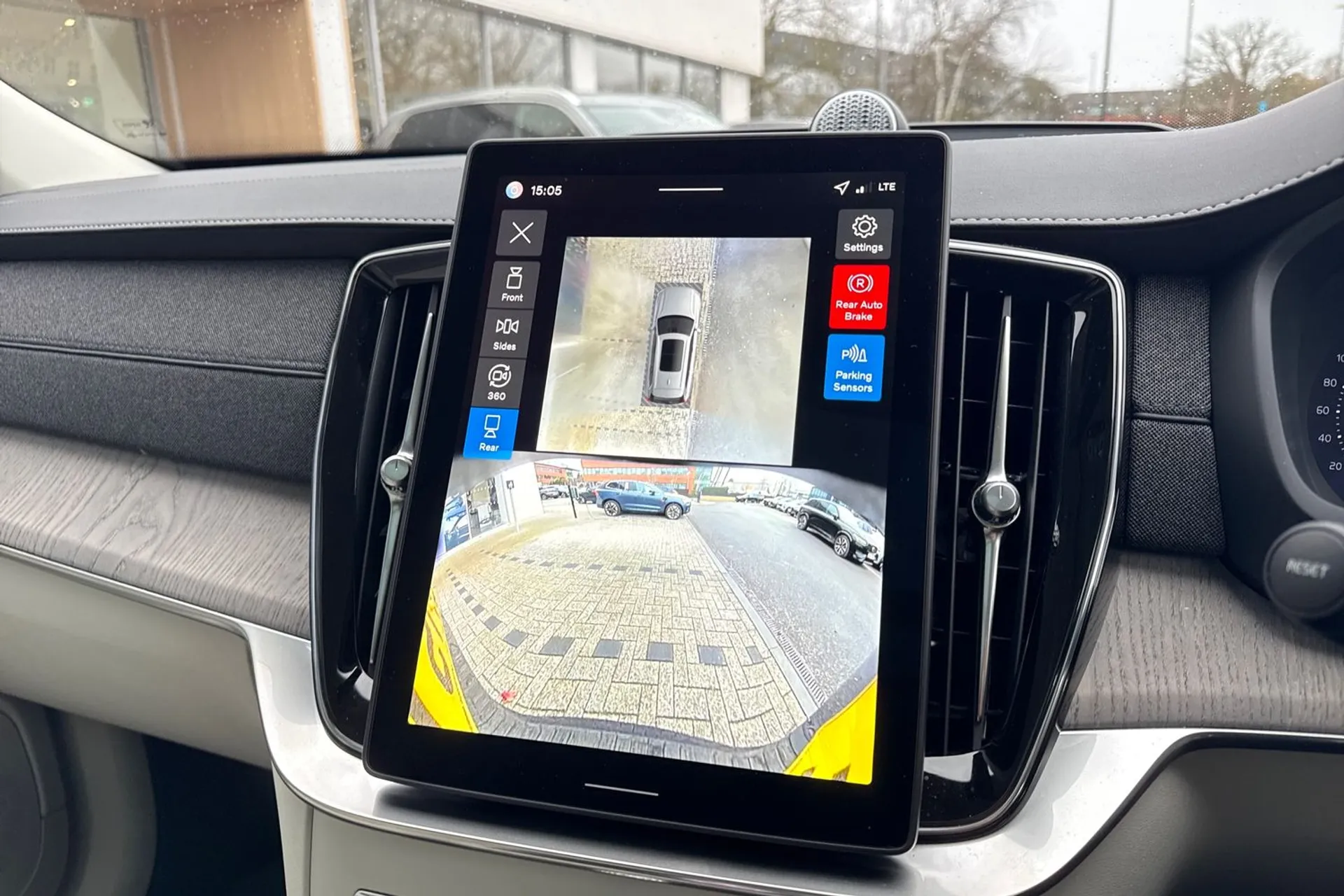 Volvo XC90 thumbnail image number 42