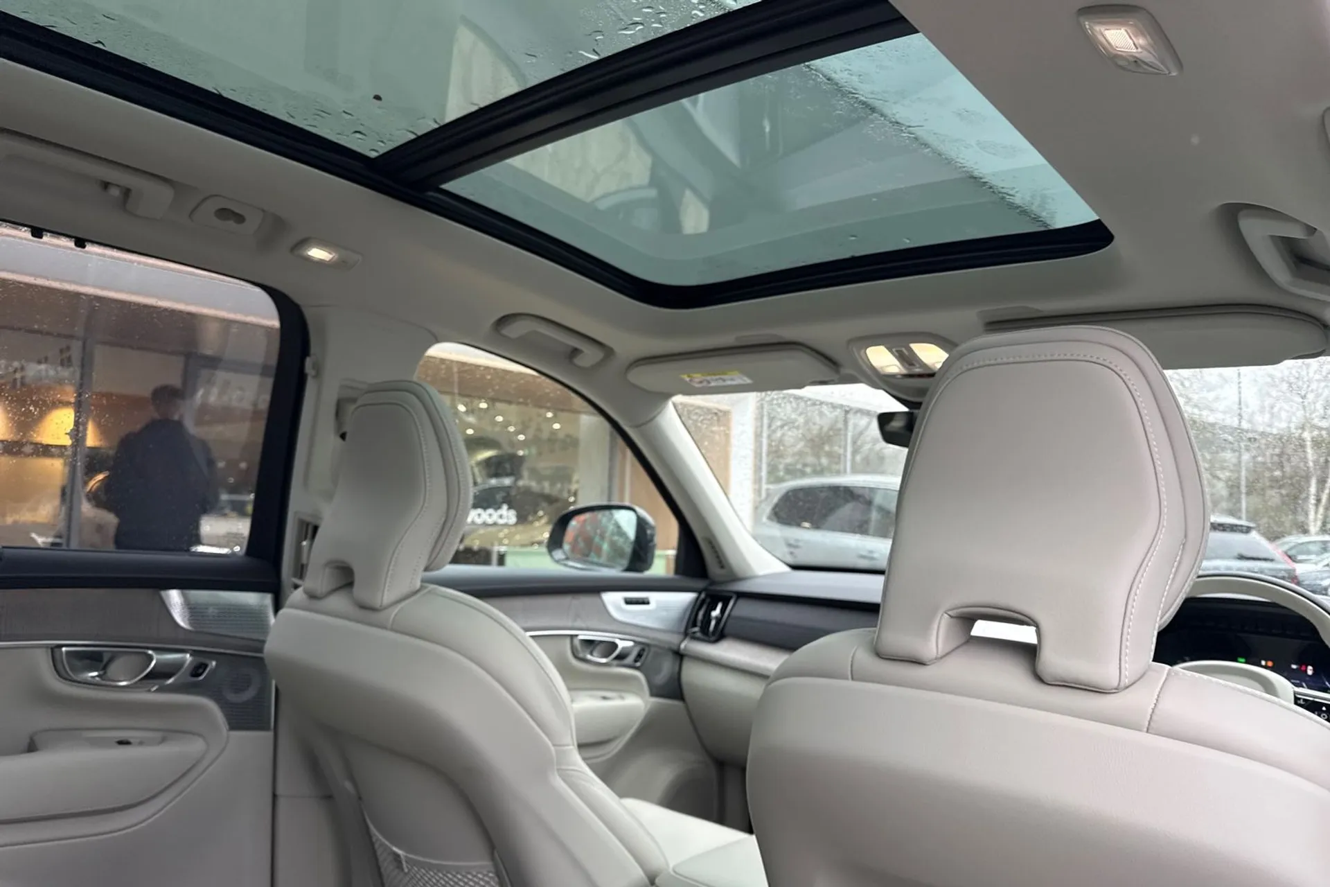 Volvo XC90 thumbnail image number 28