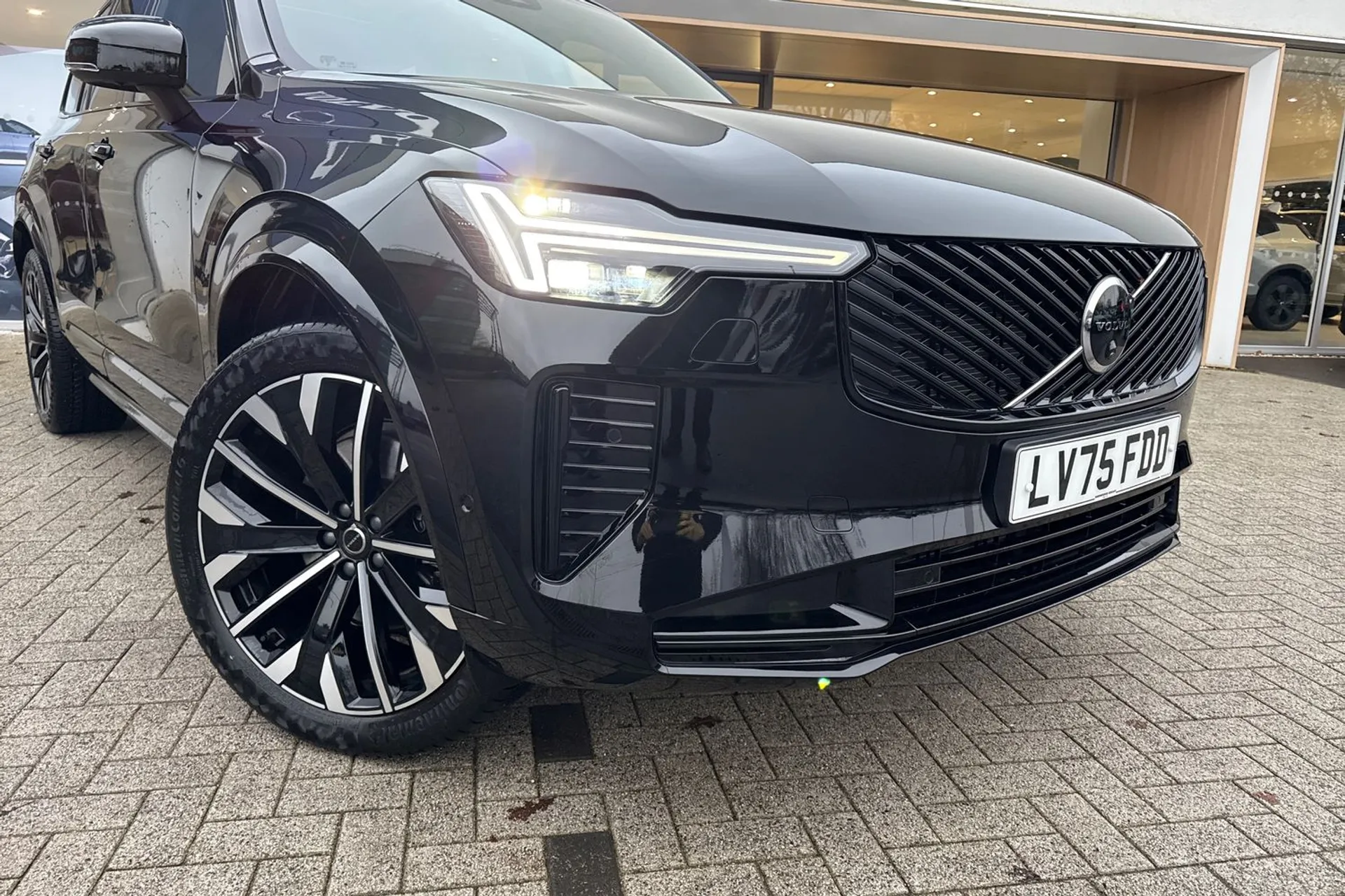 Volvo XC90 thumbnail image number 9