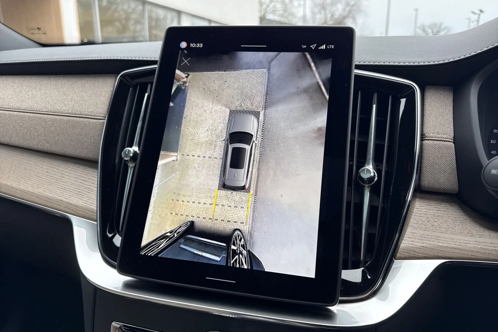 Volvo XC90 thumbnail image number 42