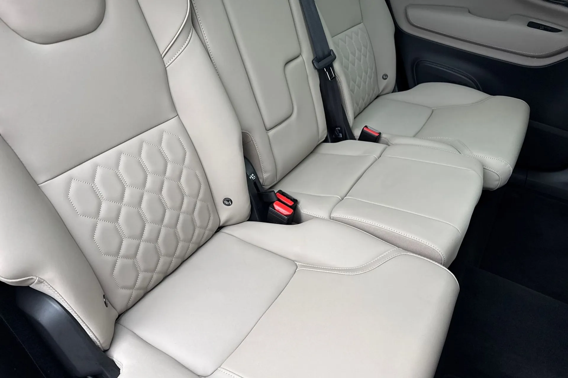 Volvo XC90 thumbnail image number 29