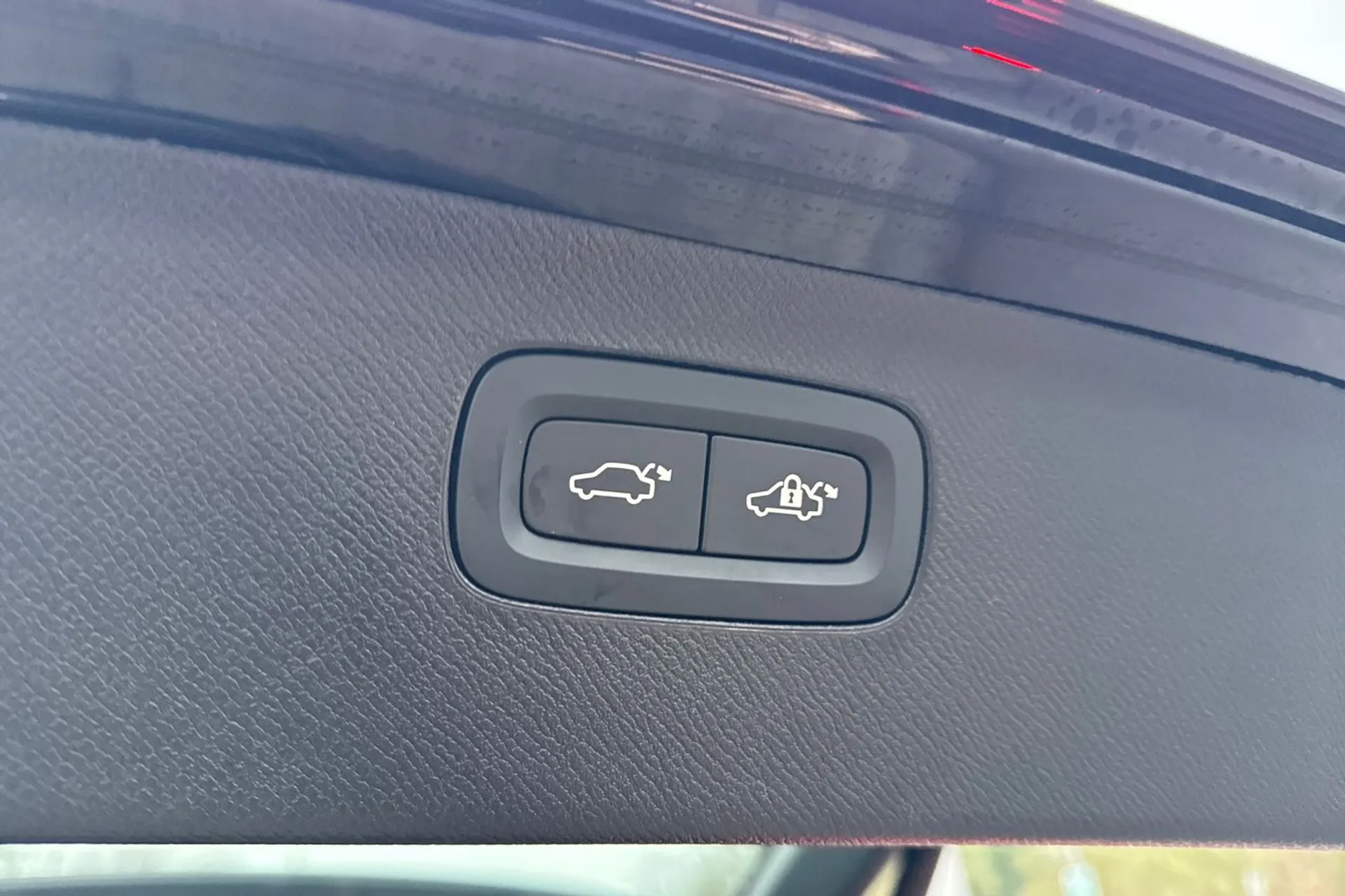 Volvo XC90 thumbnail image number 25