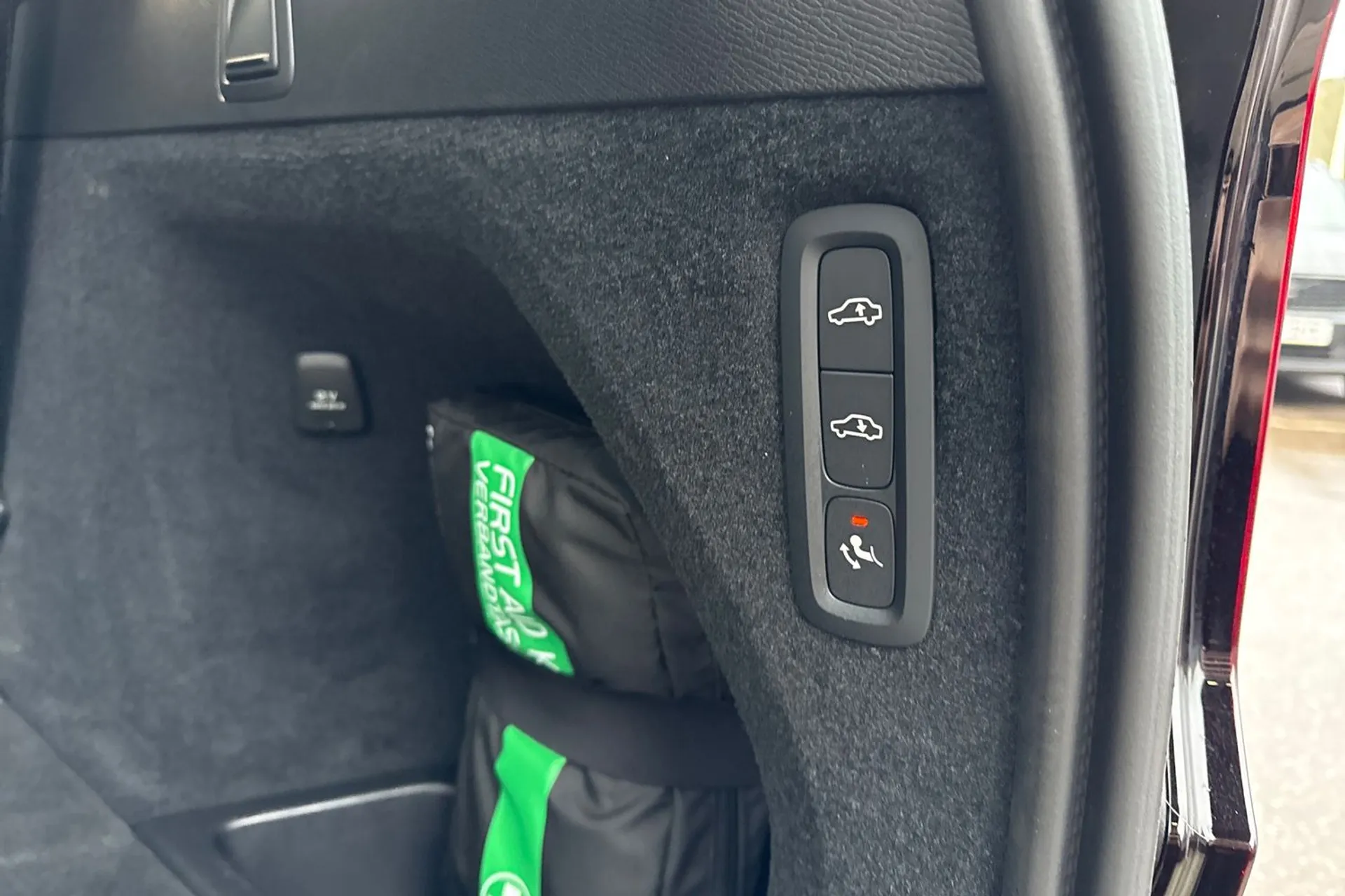 Volvo XC90 thumbnail image number 23