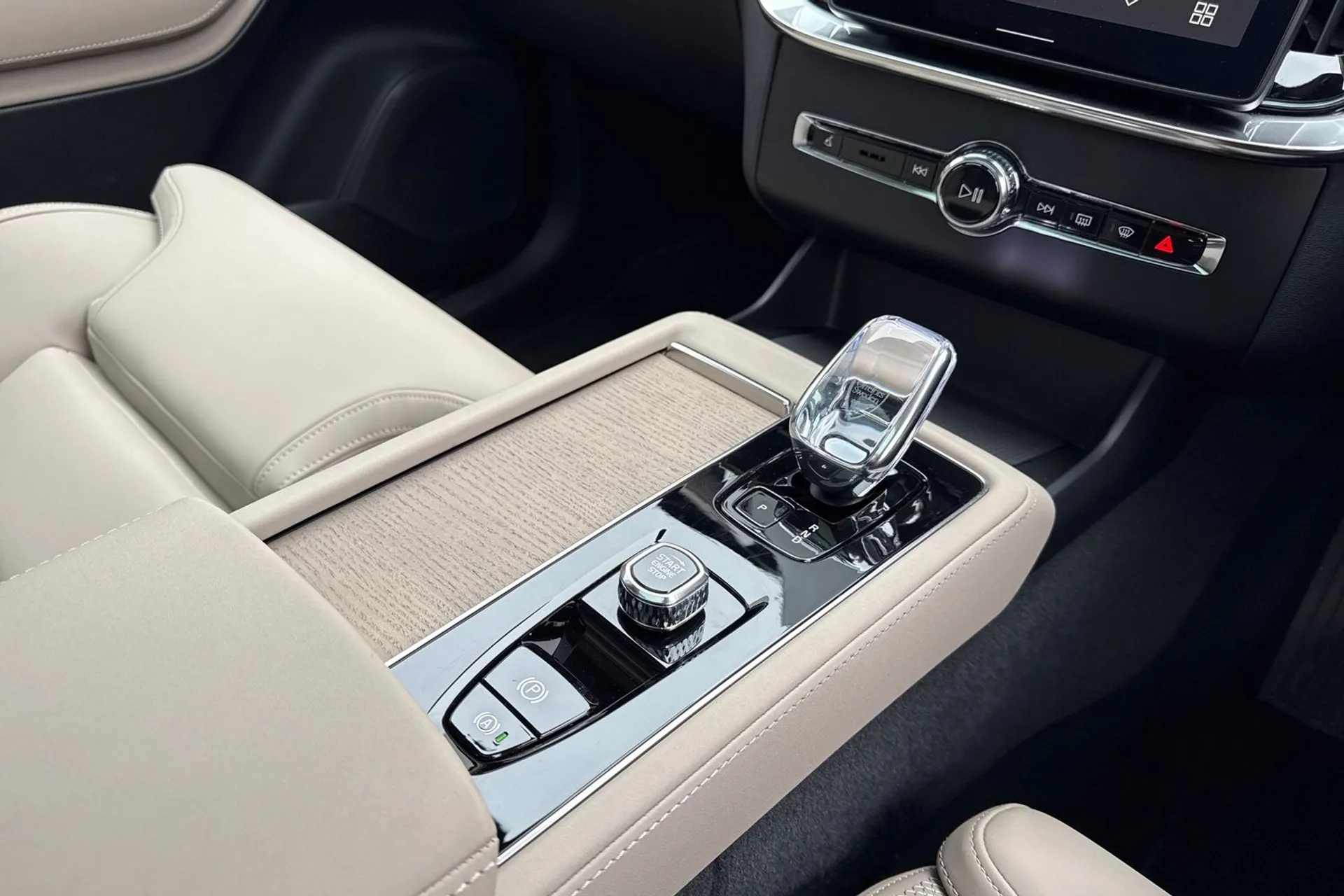 Volvo XC90 thumbnail image number 47