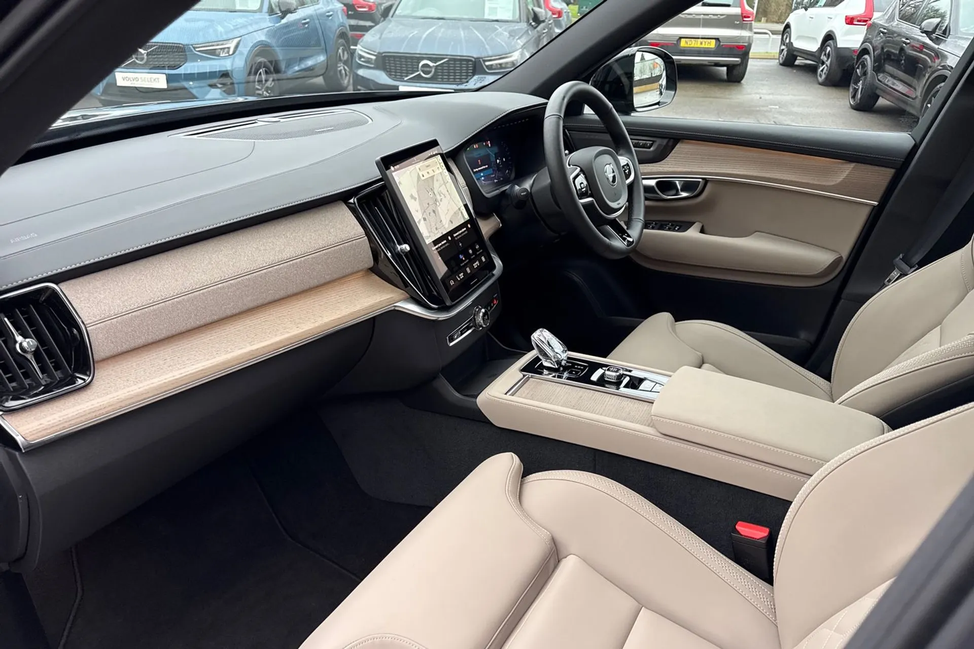 Volvo XC90 thumbnail image number 31