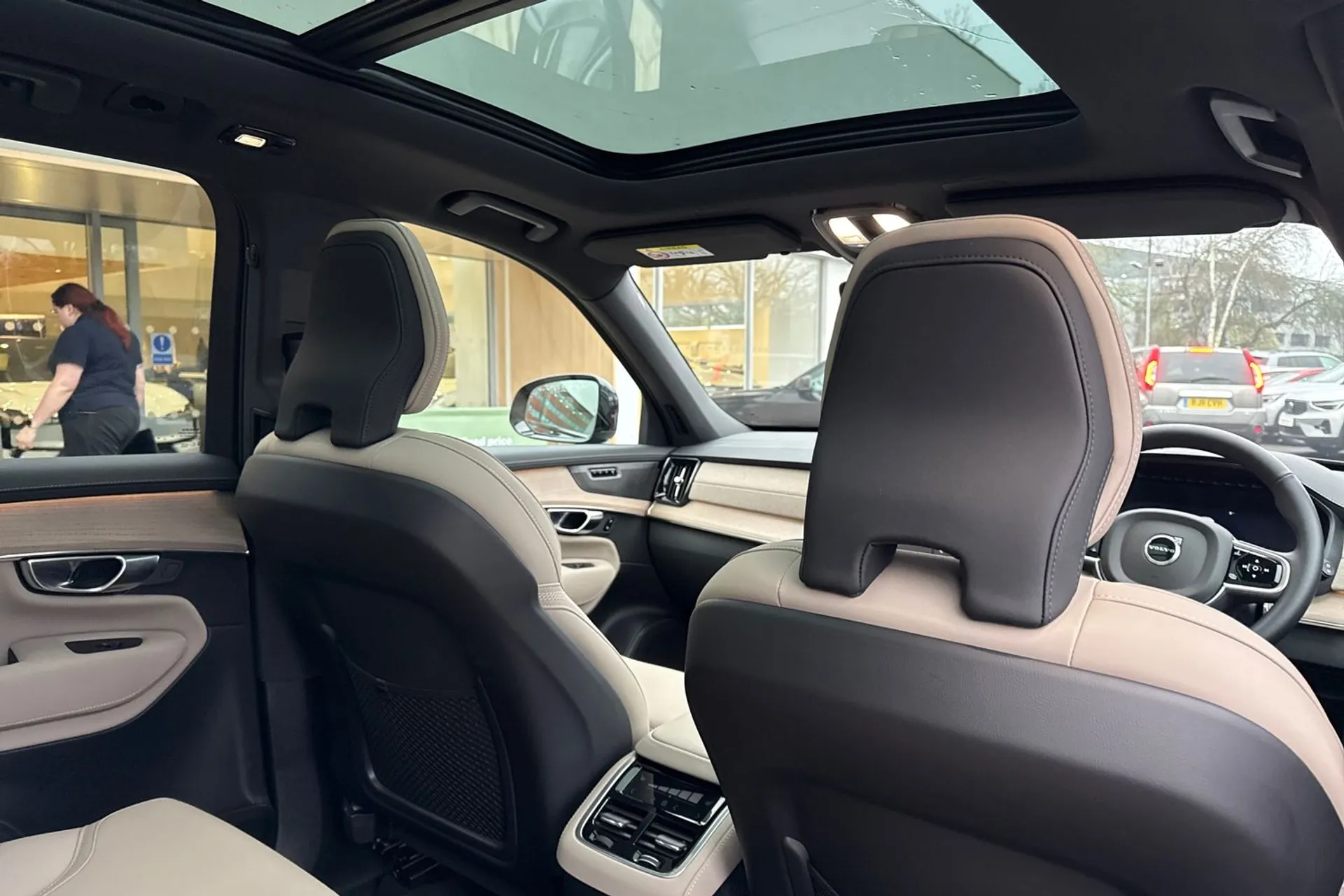 Volvo XC90 thumbnail image number 28