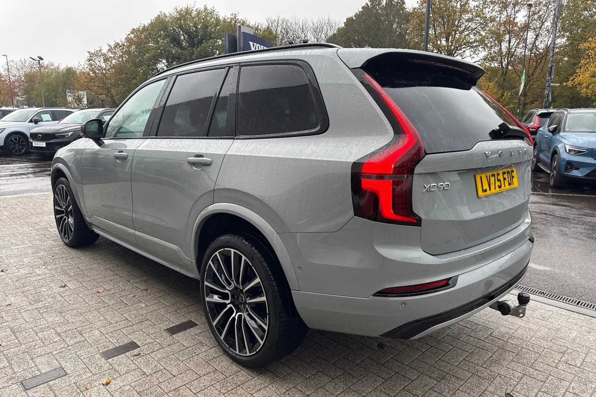 Volvo XC90 thumbnail image number 11