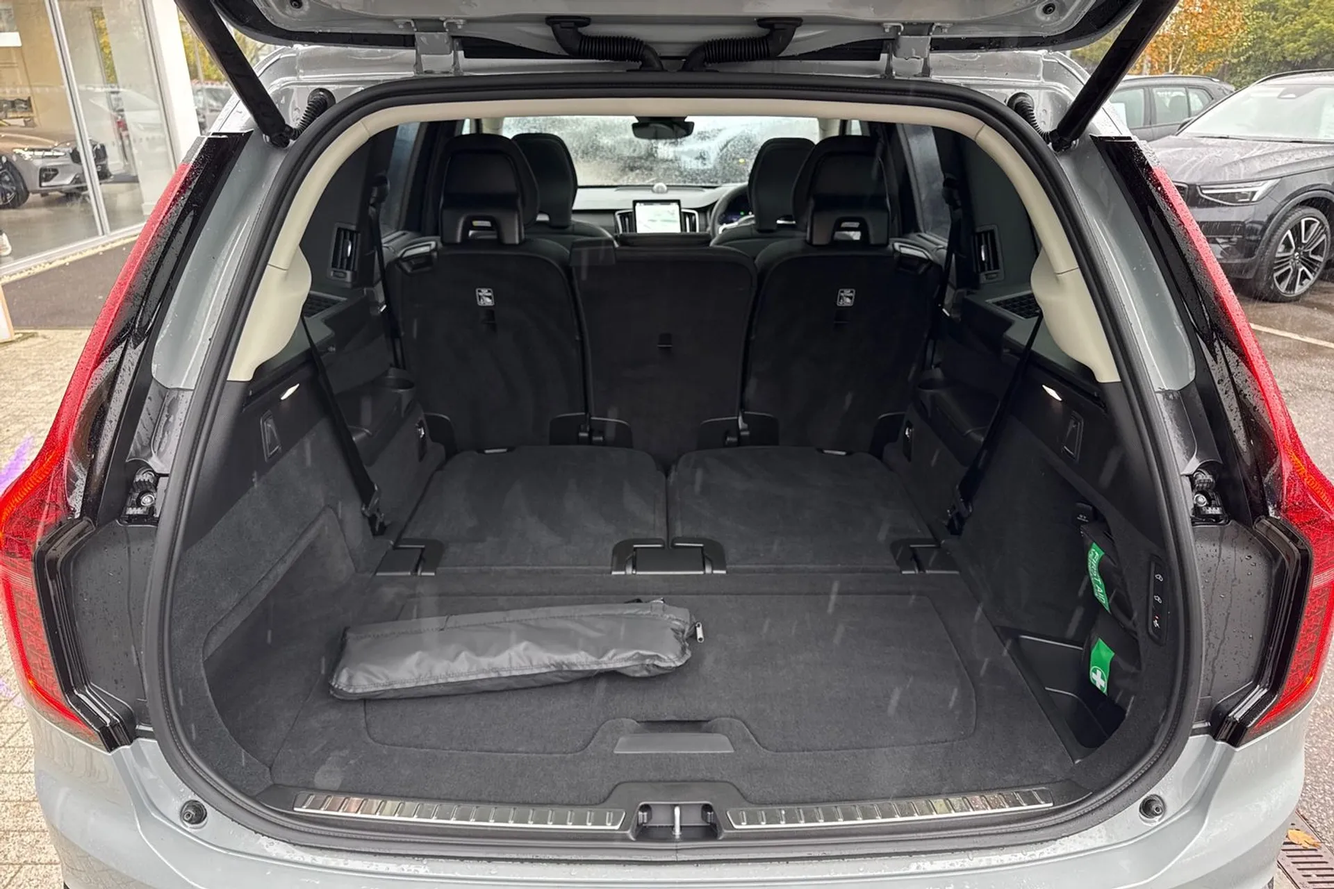 Volvo XC90 thumbnail image number 21