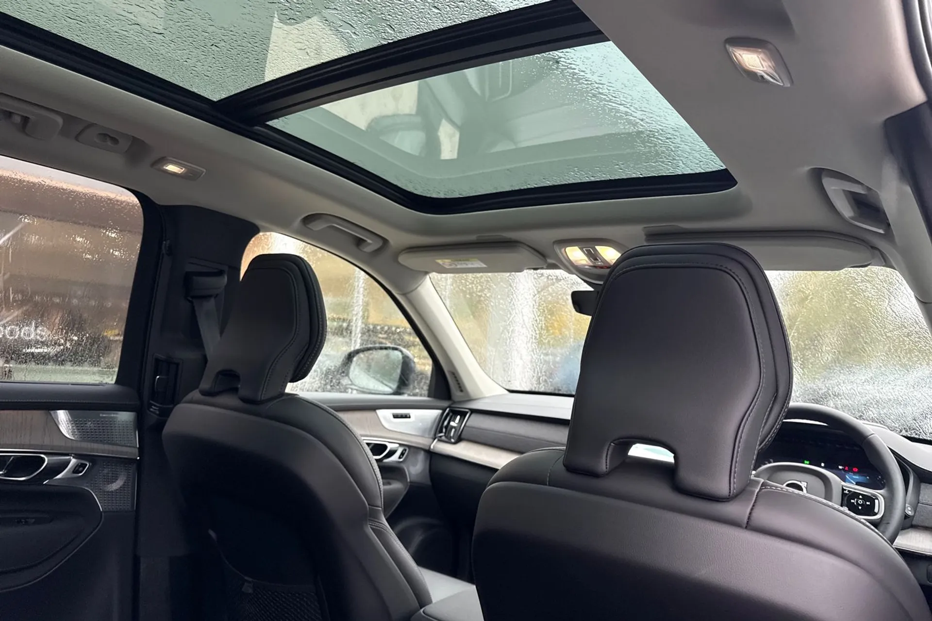 Volvo XC90 thumbnail image number 27