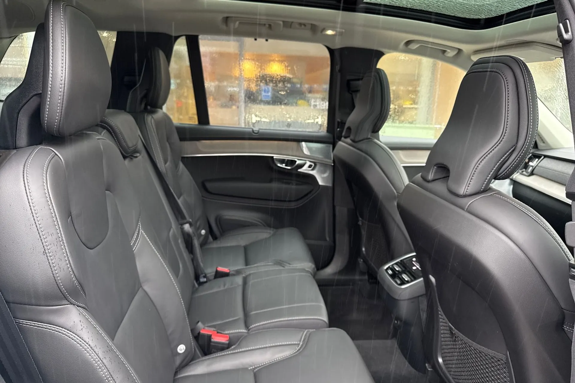 Volvo XC90 thumbnail image number 26