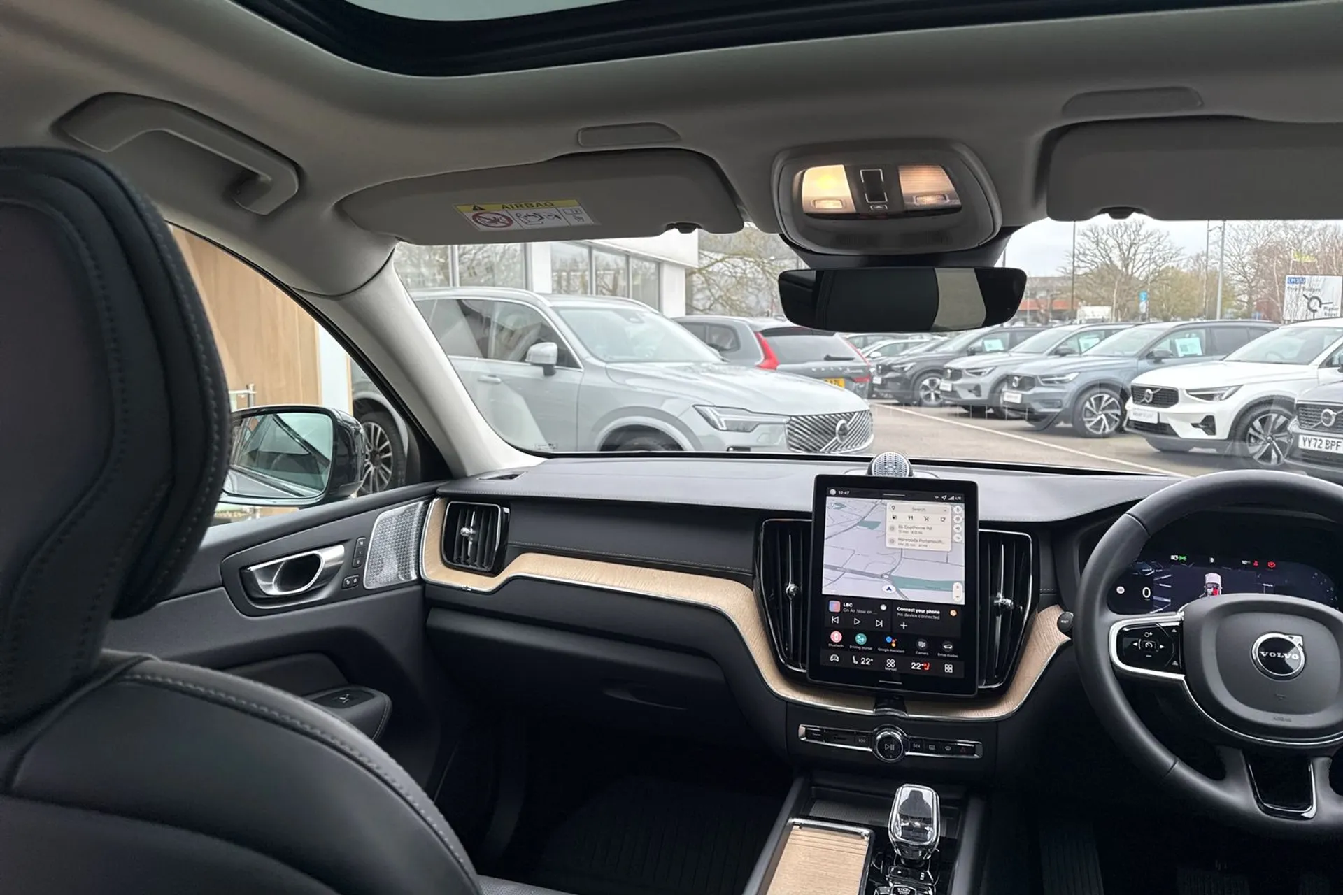 Volvo XC60 thumbnail image number 32