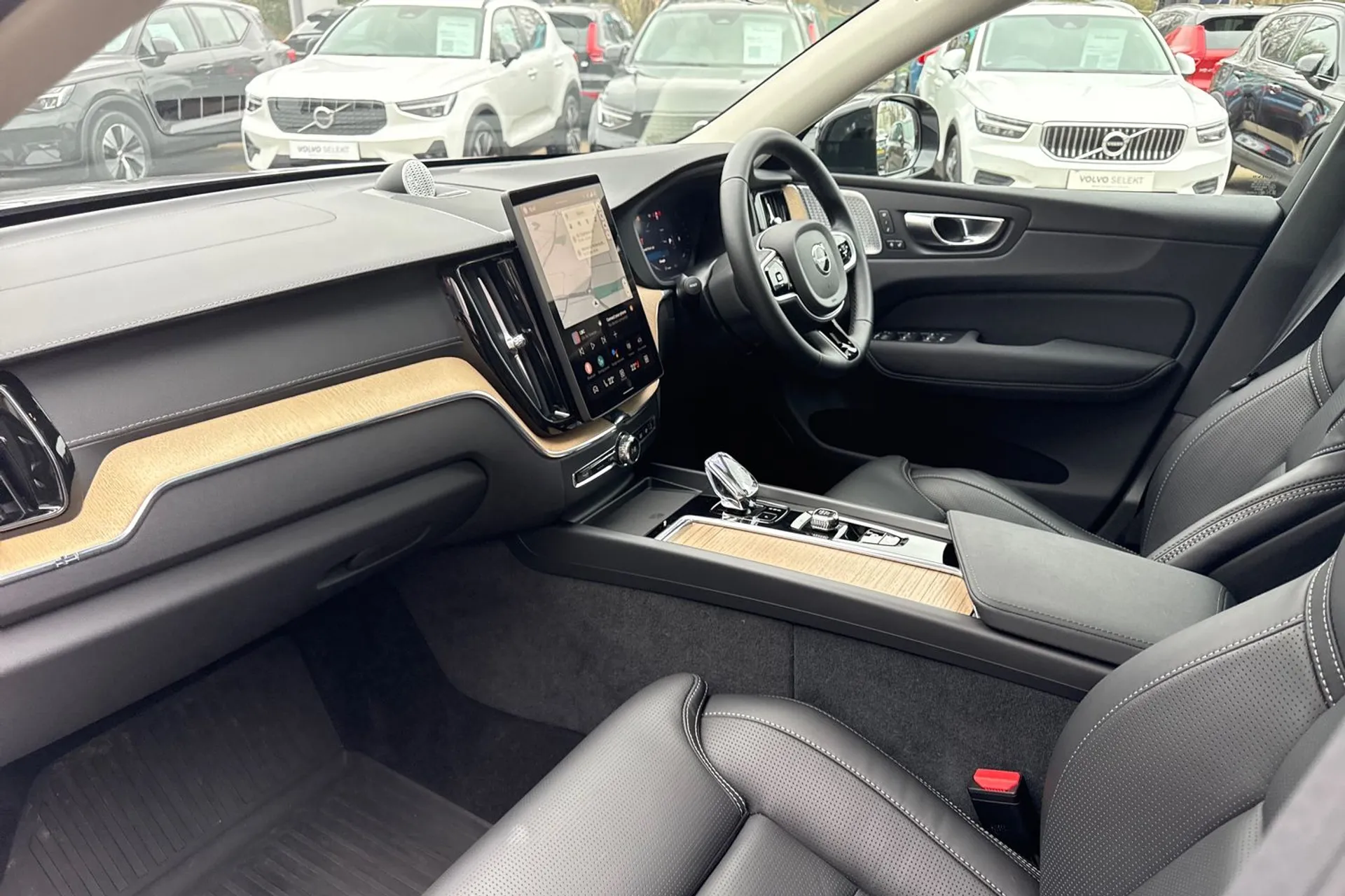 Volvo XC60 thumbnail image number 27