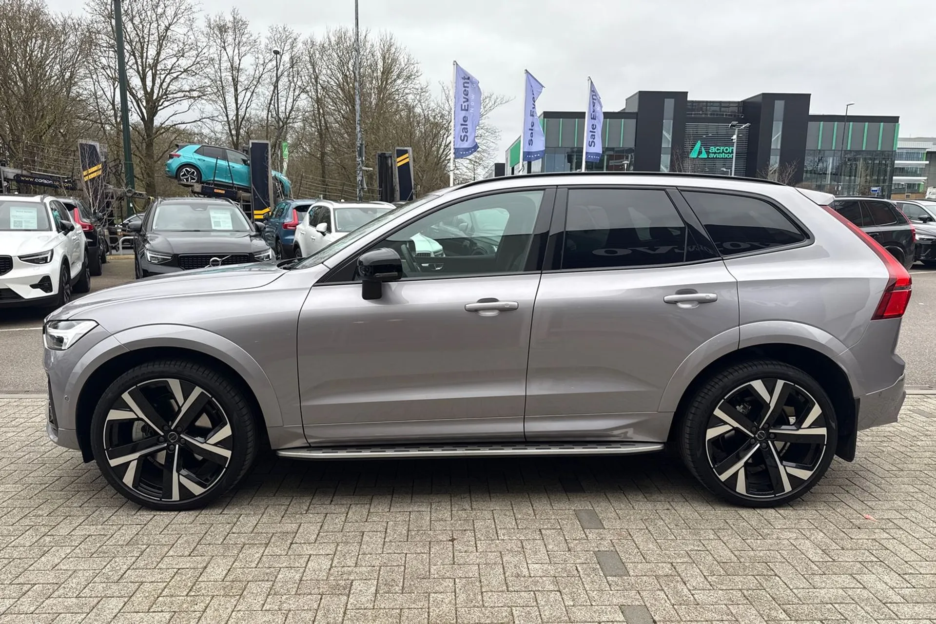 Volvo XC60 thumbnail image number 11
