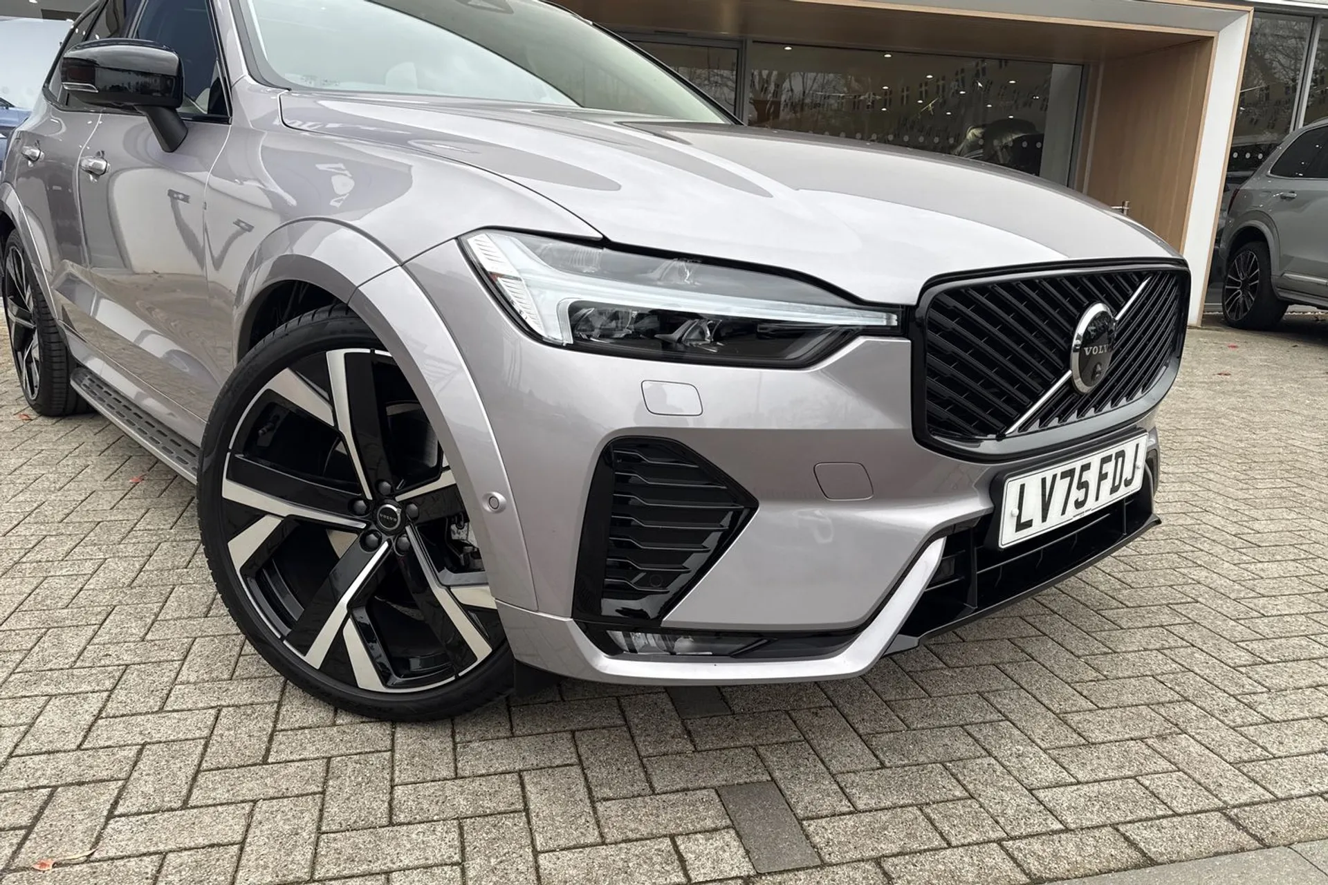 Volvo XC60 thumbnail image number 7