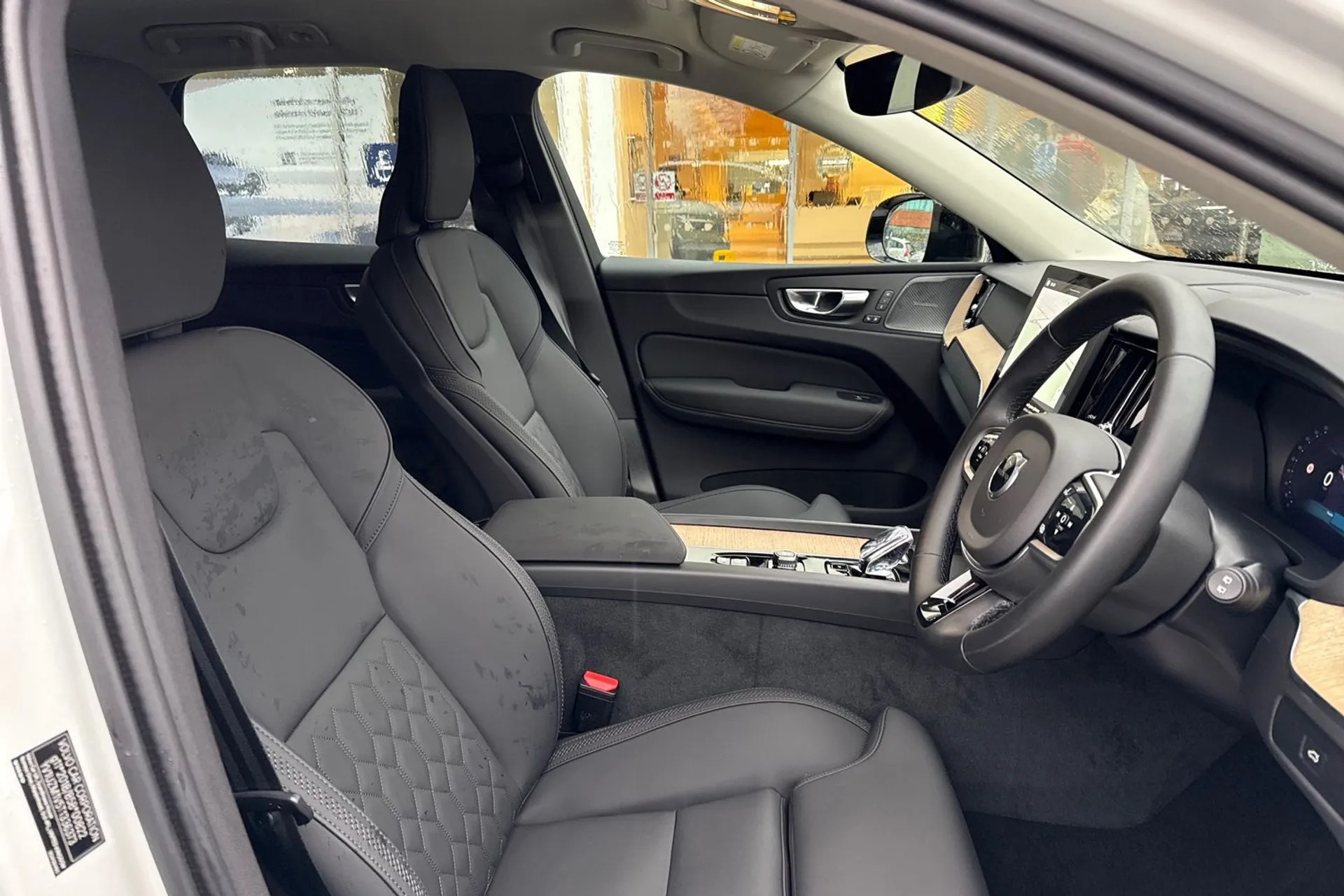 Volvo XC60 thumbnail image number 26