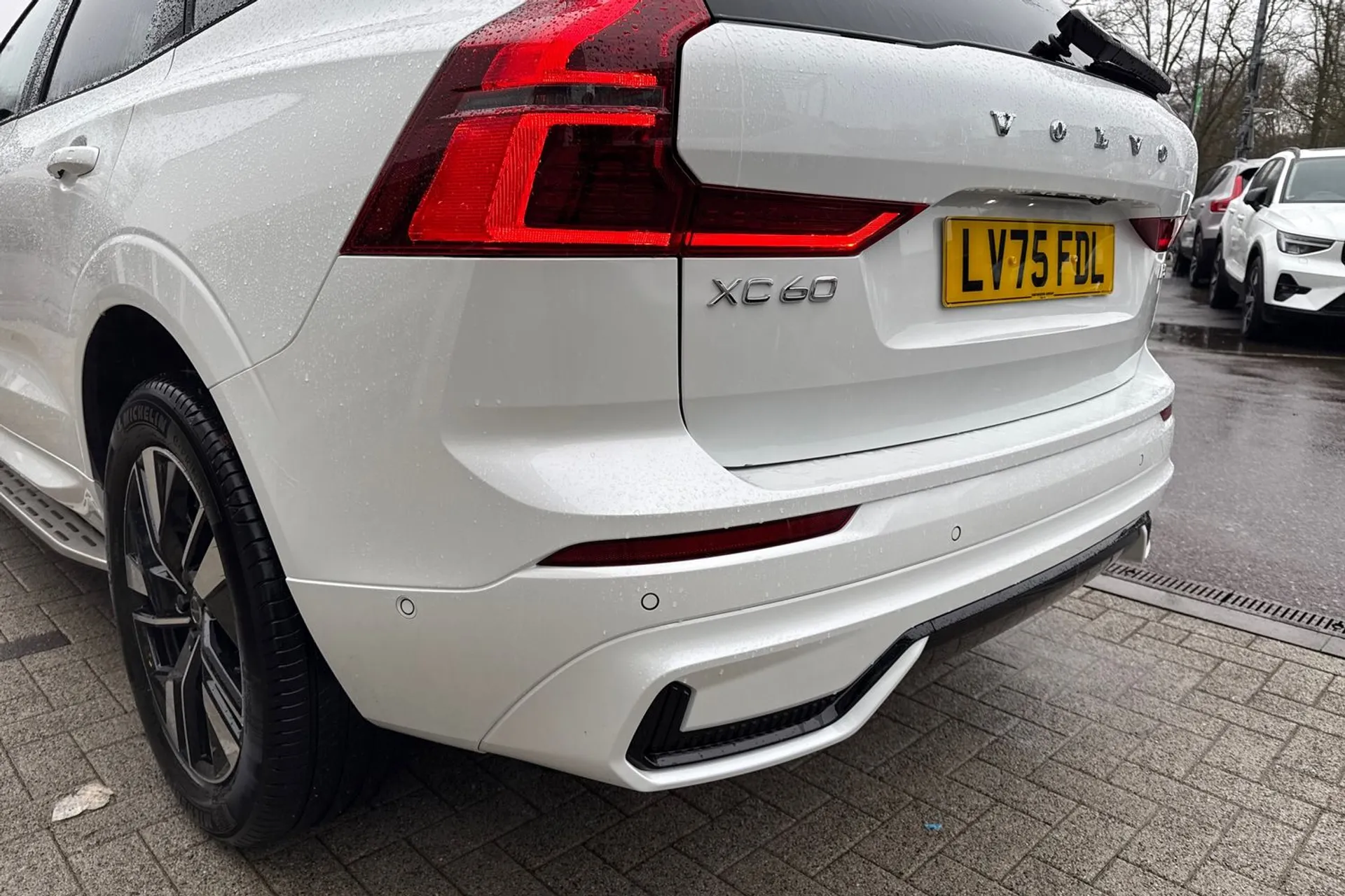 Volvo XC60 thumbnail image number 18