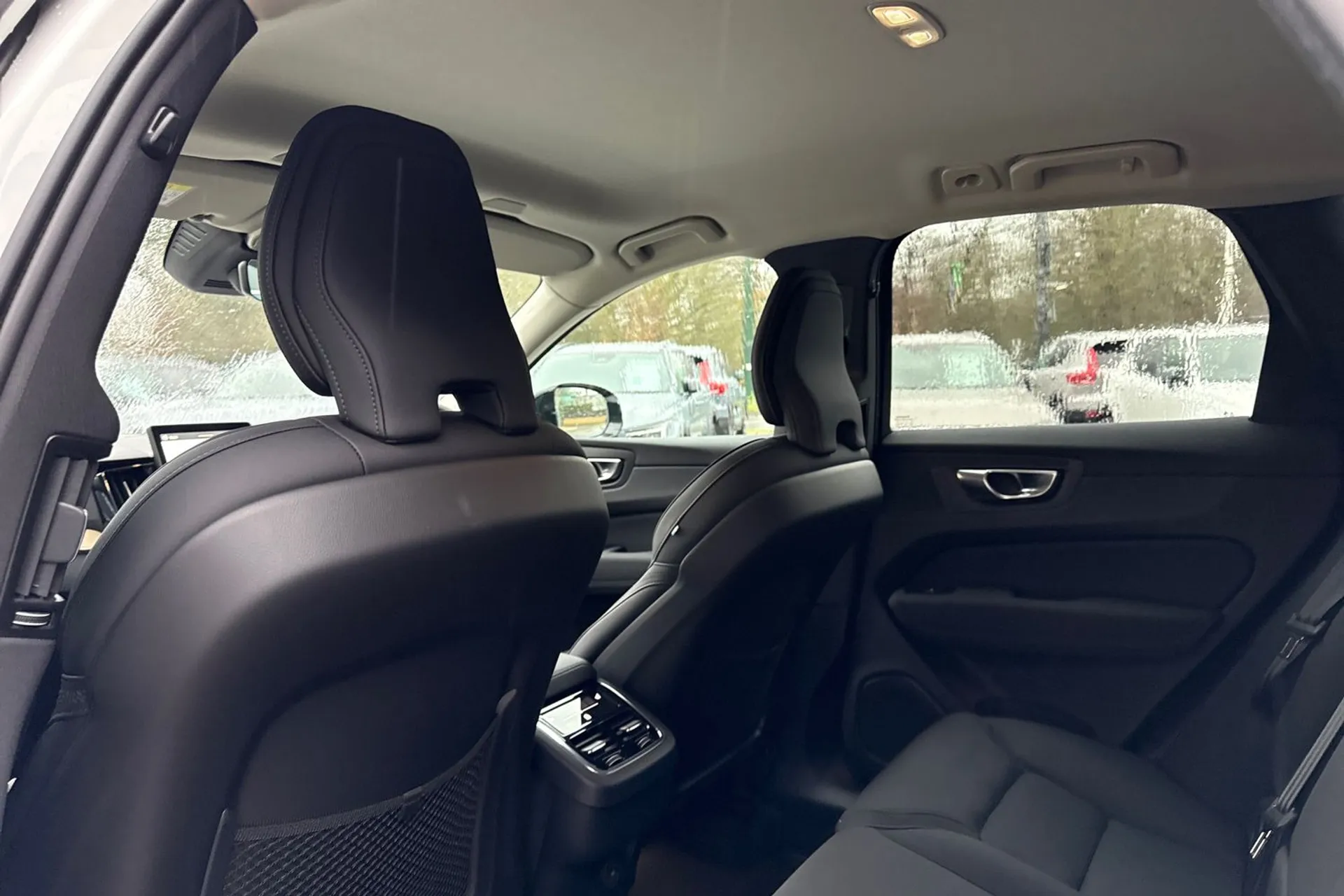 Volvo XC60 thumbnail image number 31