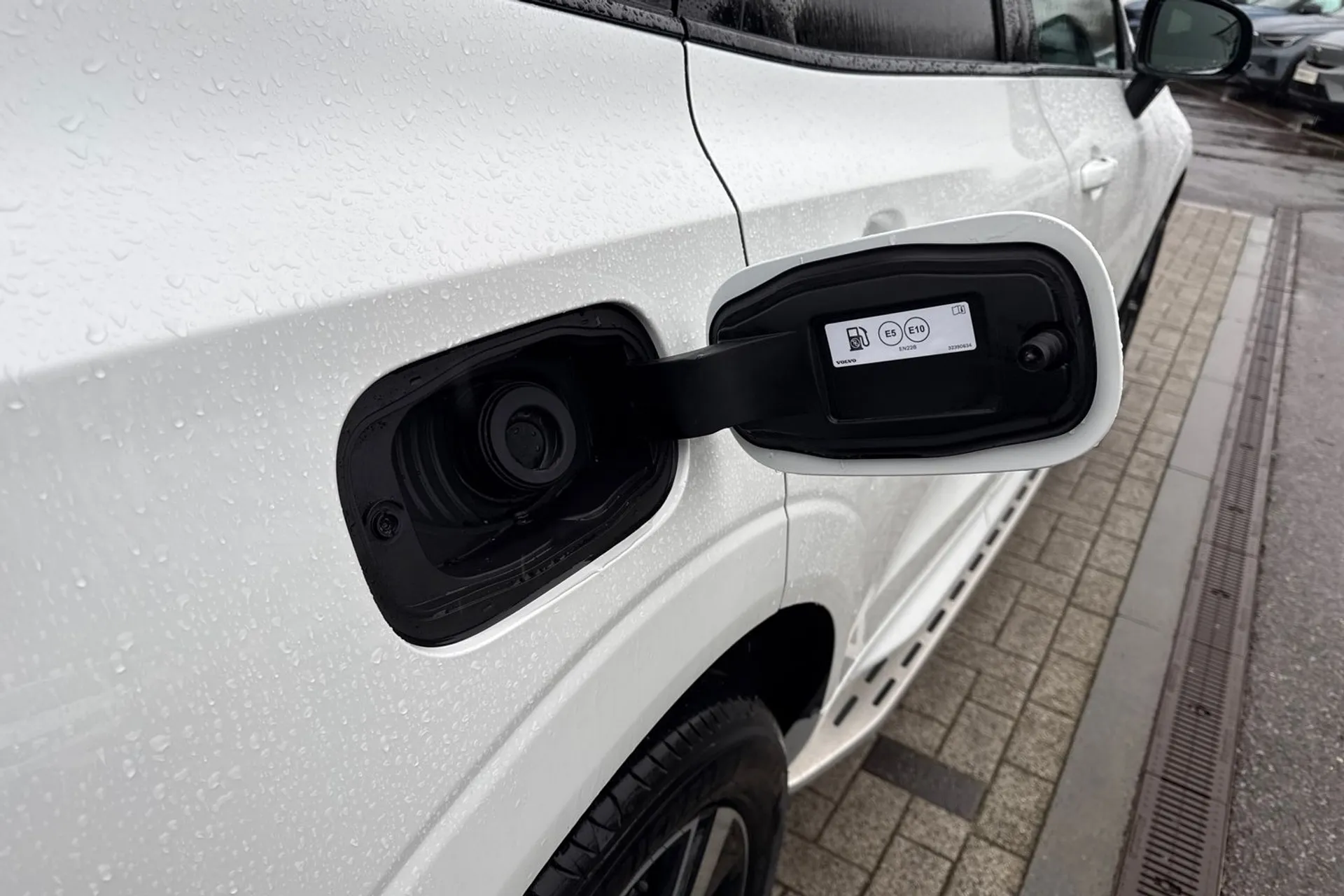 Volvo XC60 thumbnail image number 19