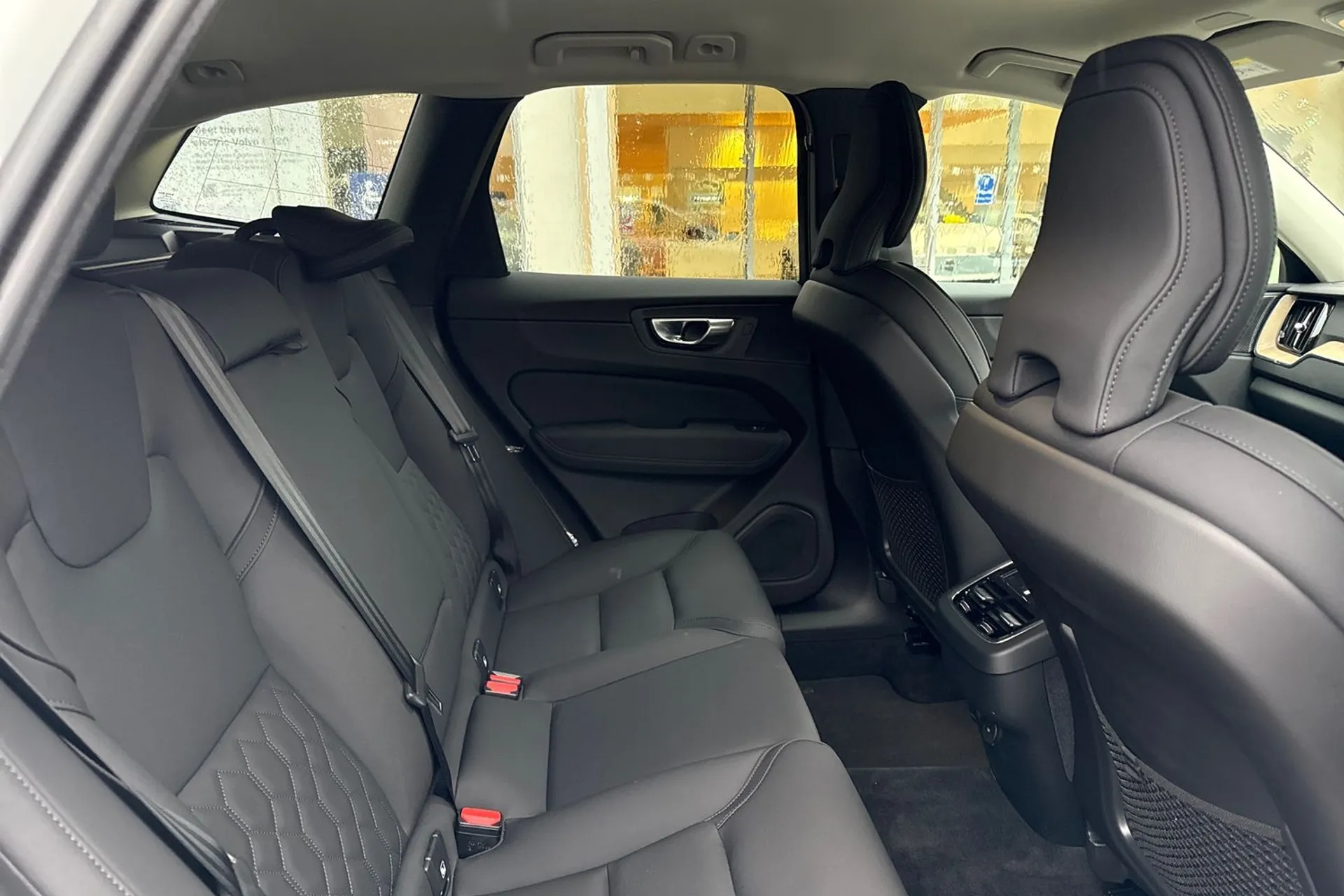 Volvo XC60 thumbnail image number 23