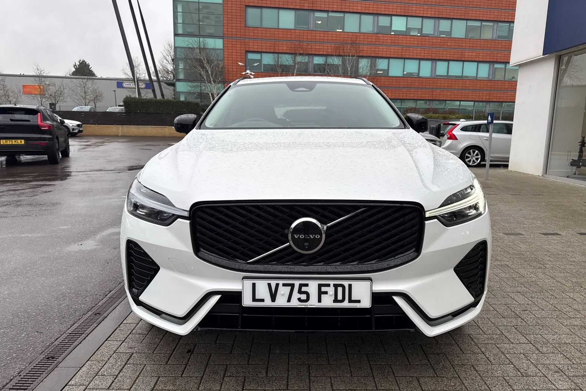 Volvo XC60 thumbnail image number 13