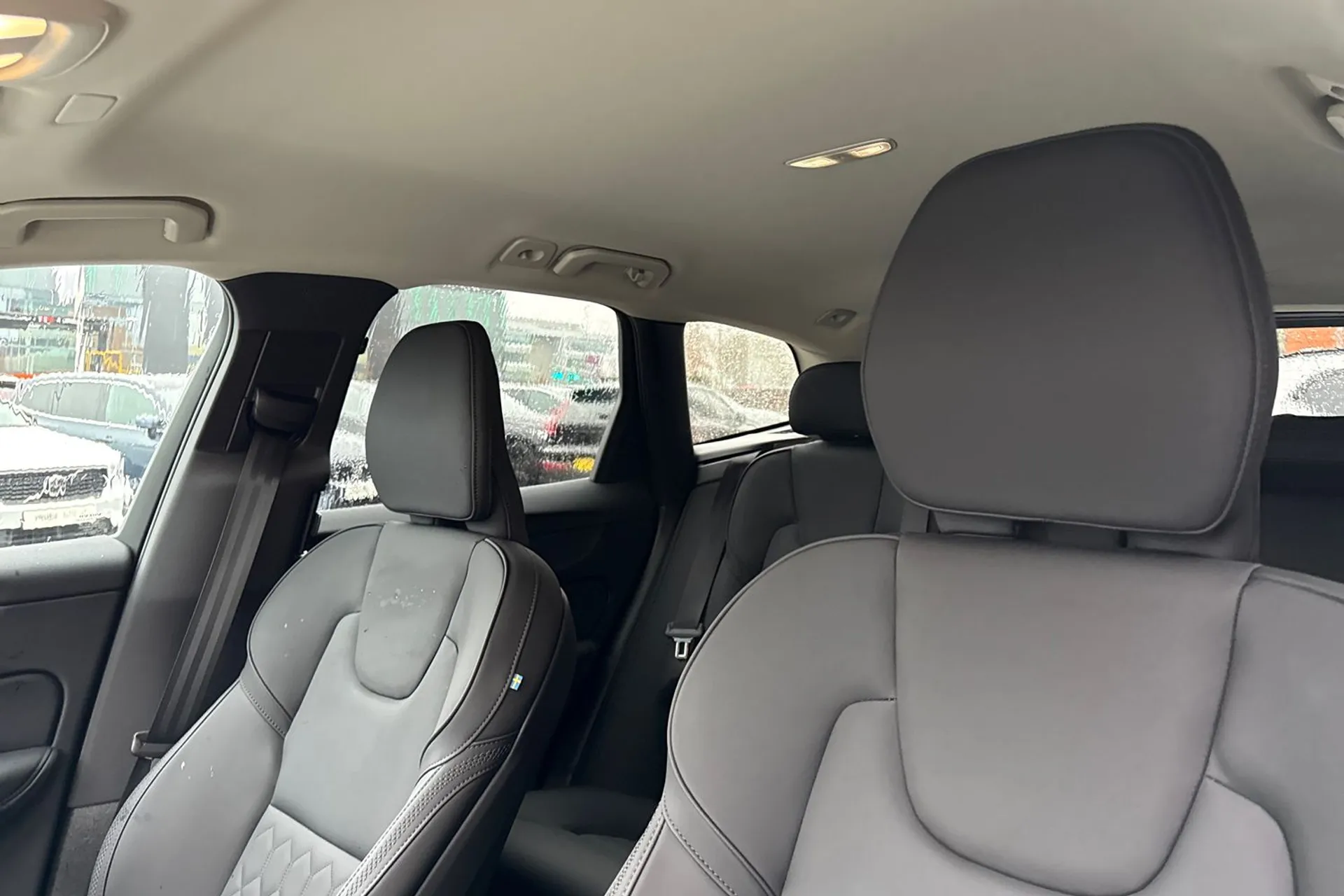 Volvo XC60 thumbnail image number 29