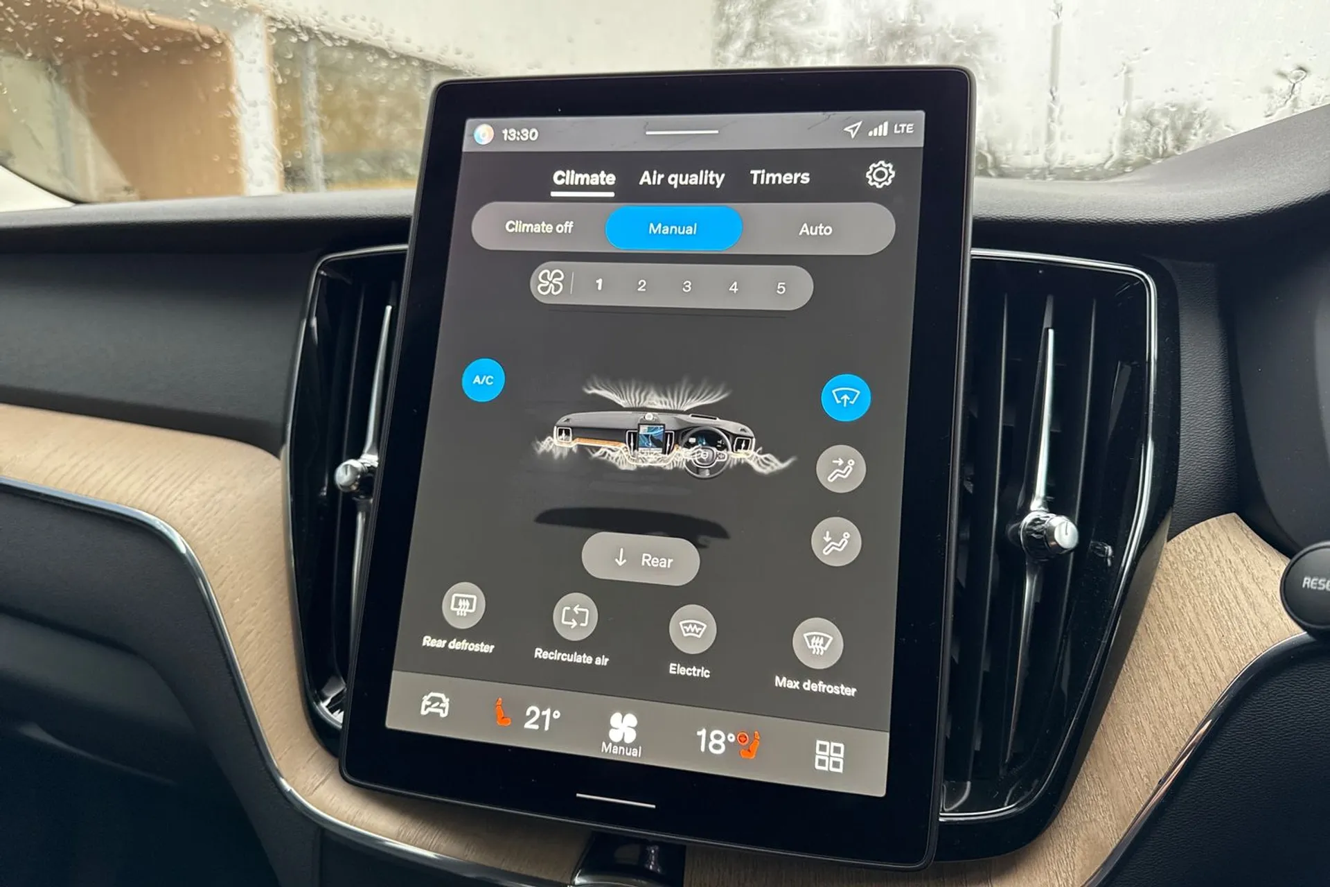 Volvo XC60 thumbnail image number 39