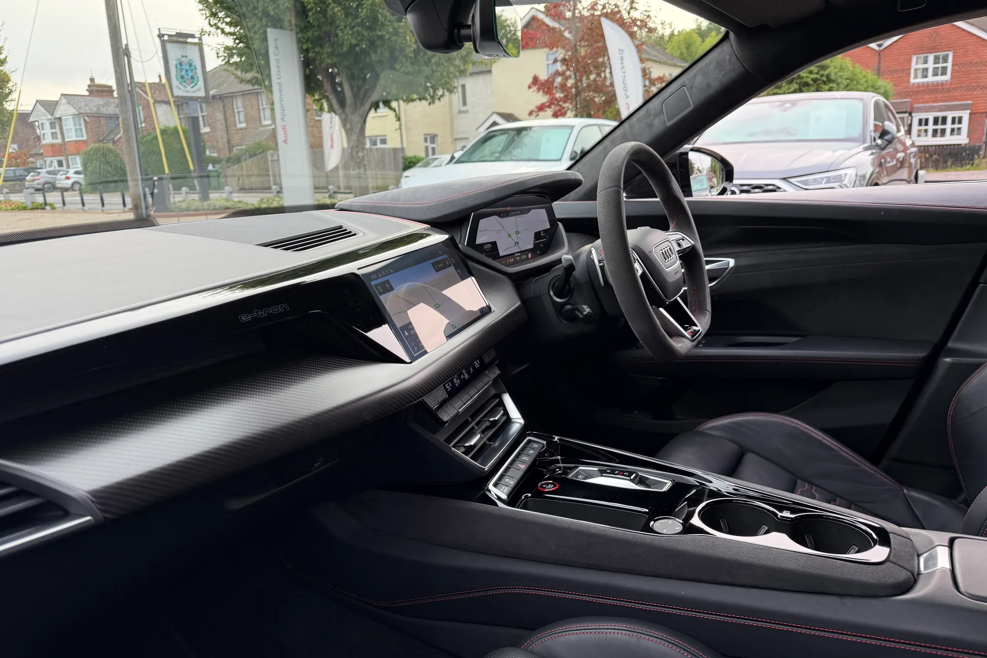 Audi RS e-tron GT thumbnail image number 33