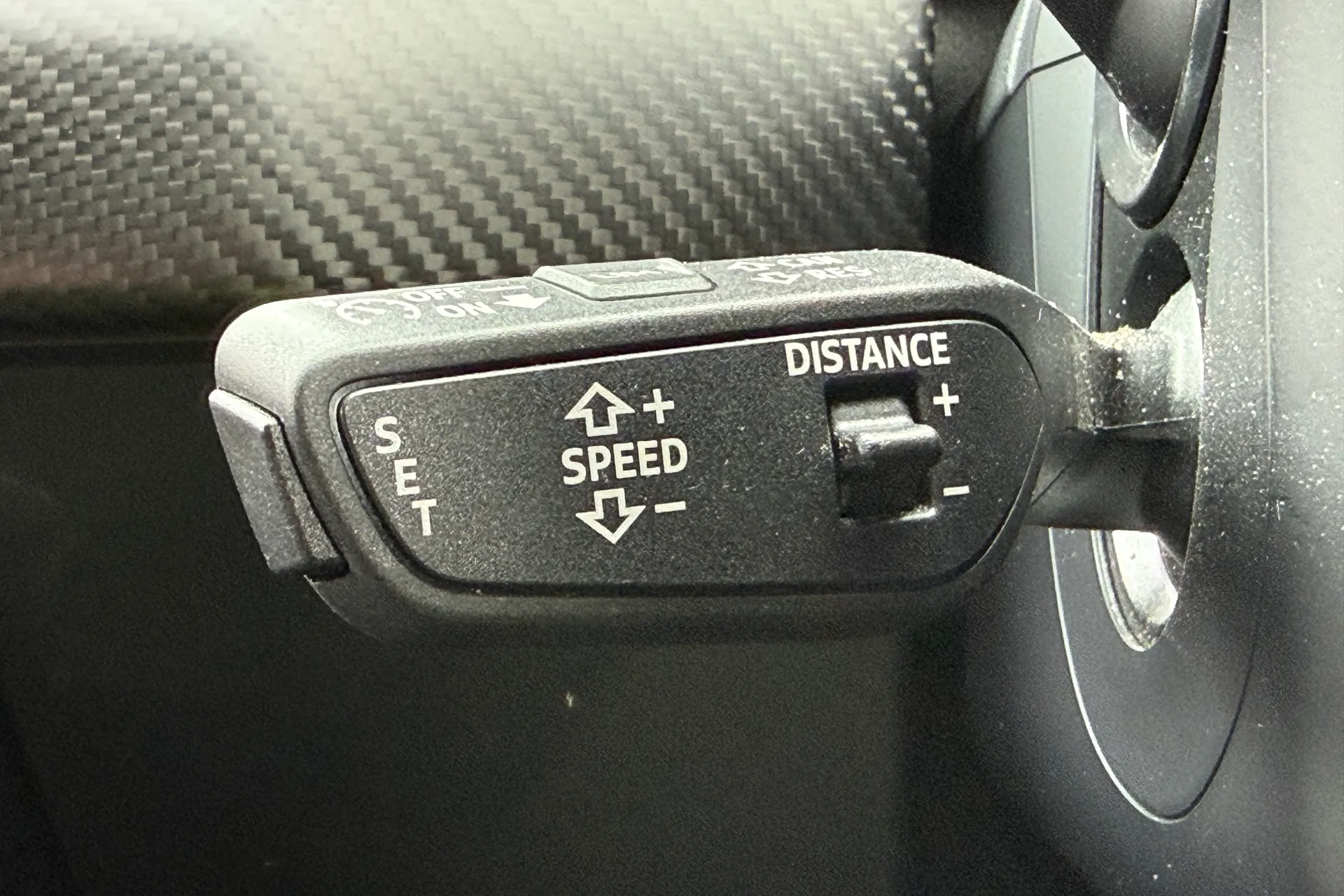 Audi RS e-tron GT thumbnail image number 21