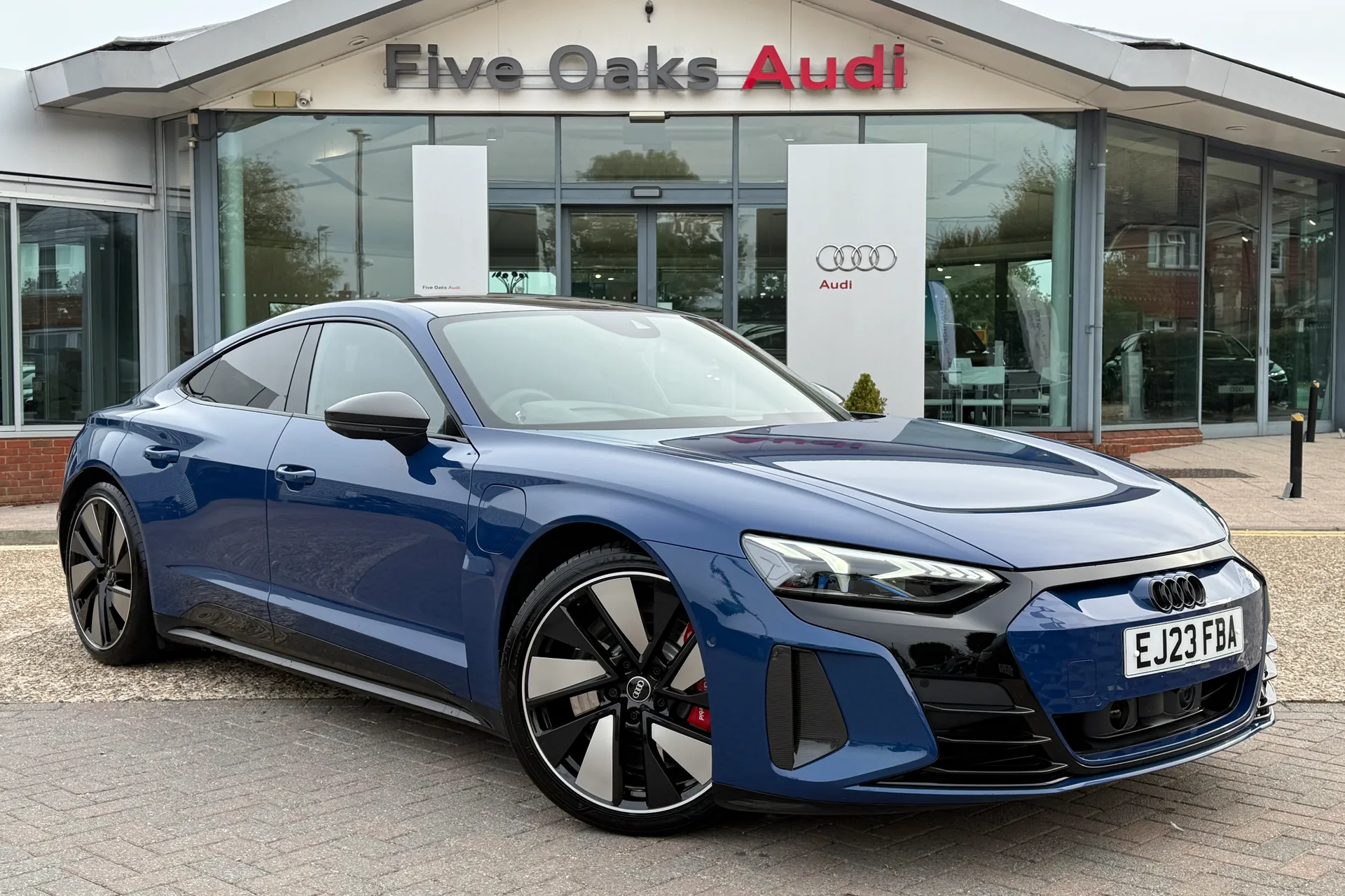 Audi RS e-tron GT focused image