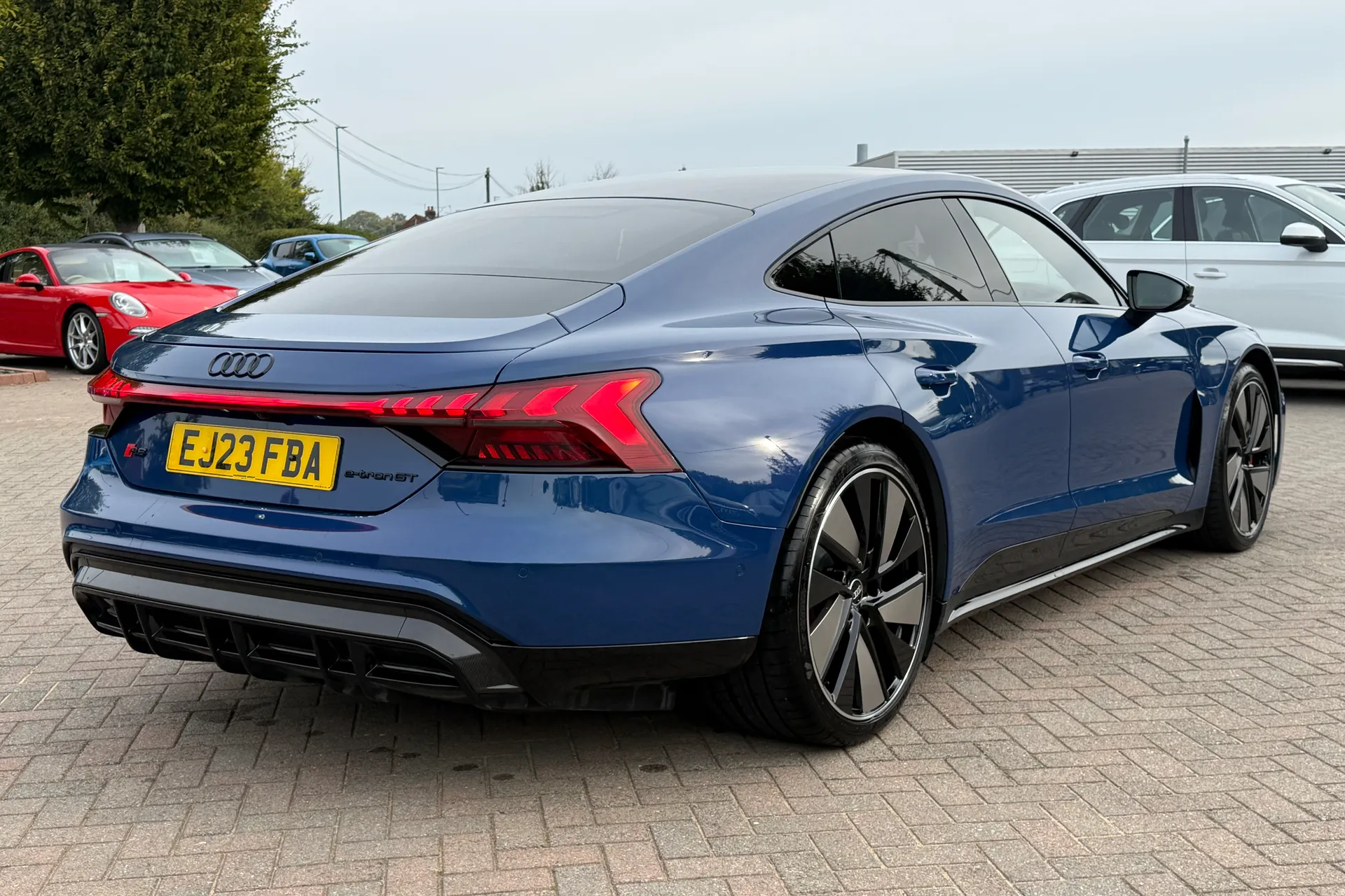 Audi RS e-tron GT thumbnail image number 36