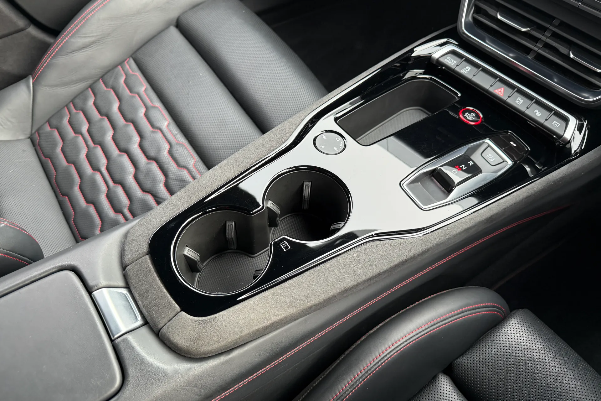 Audi RS e-tron GT thumbnail image number 45