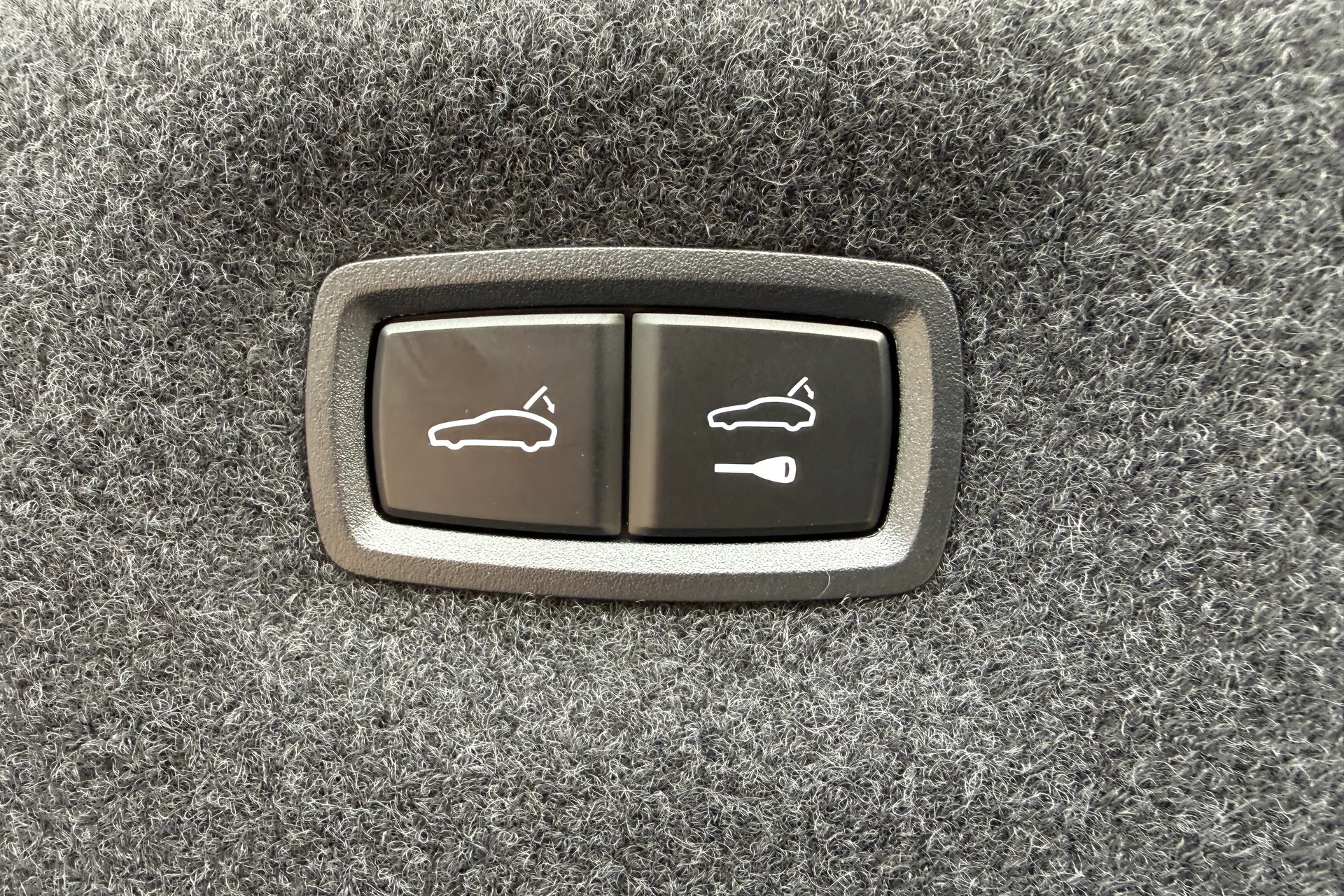 Audi RS e-tron GT thumbnail image number 42