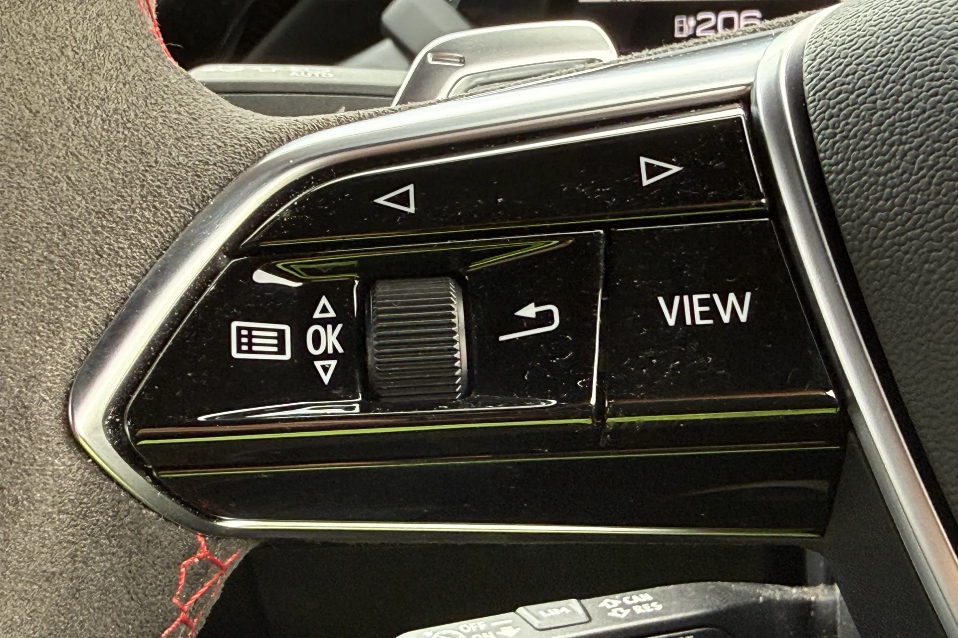 Audi RS e-tron GT thumbnail image number 25