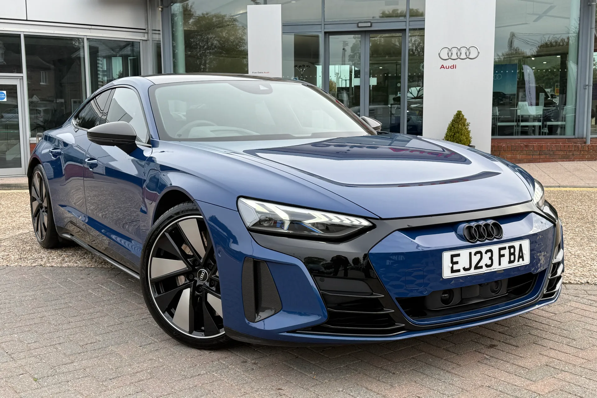 Audi RS e-tron GT thumbnail image number 28