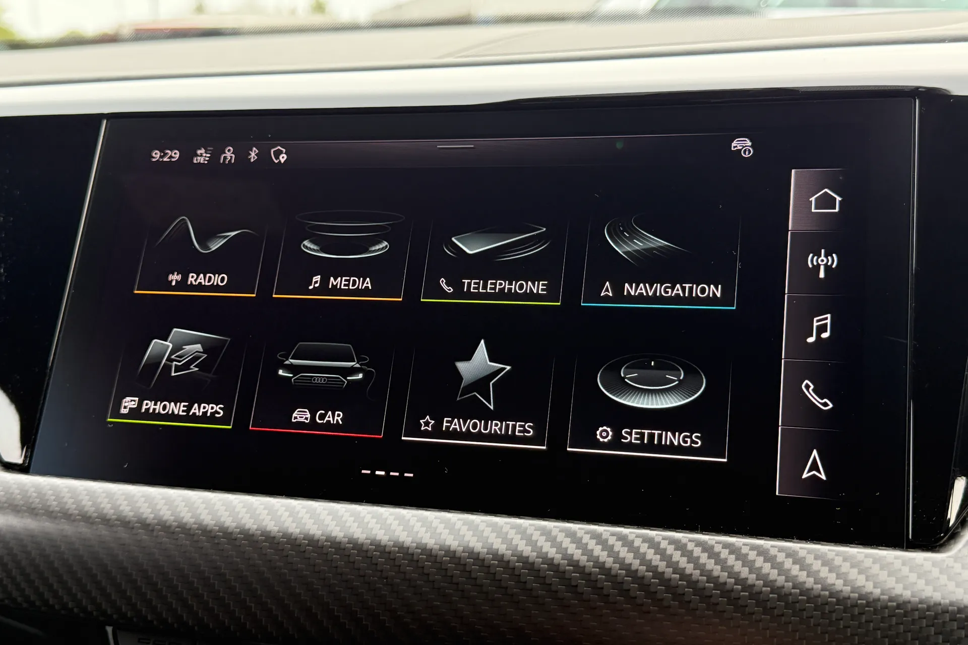 Audi RS e-tron GT thumbnail image number 18