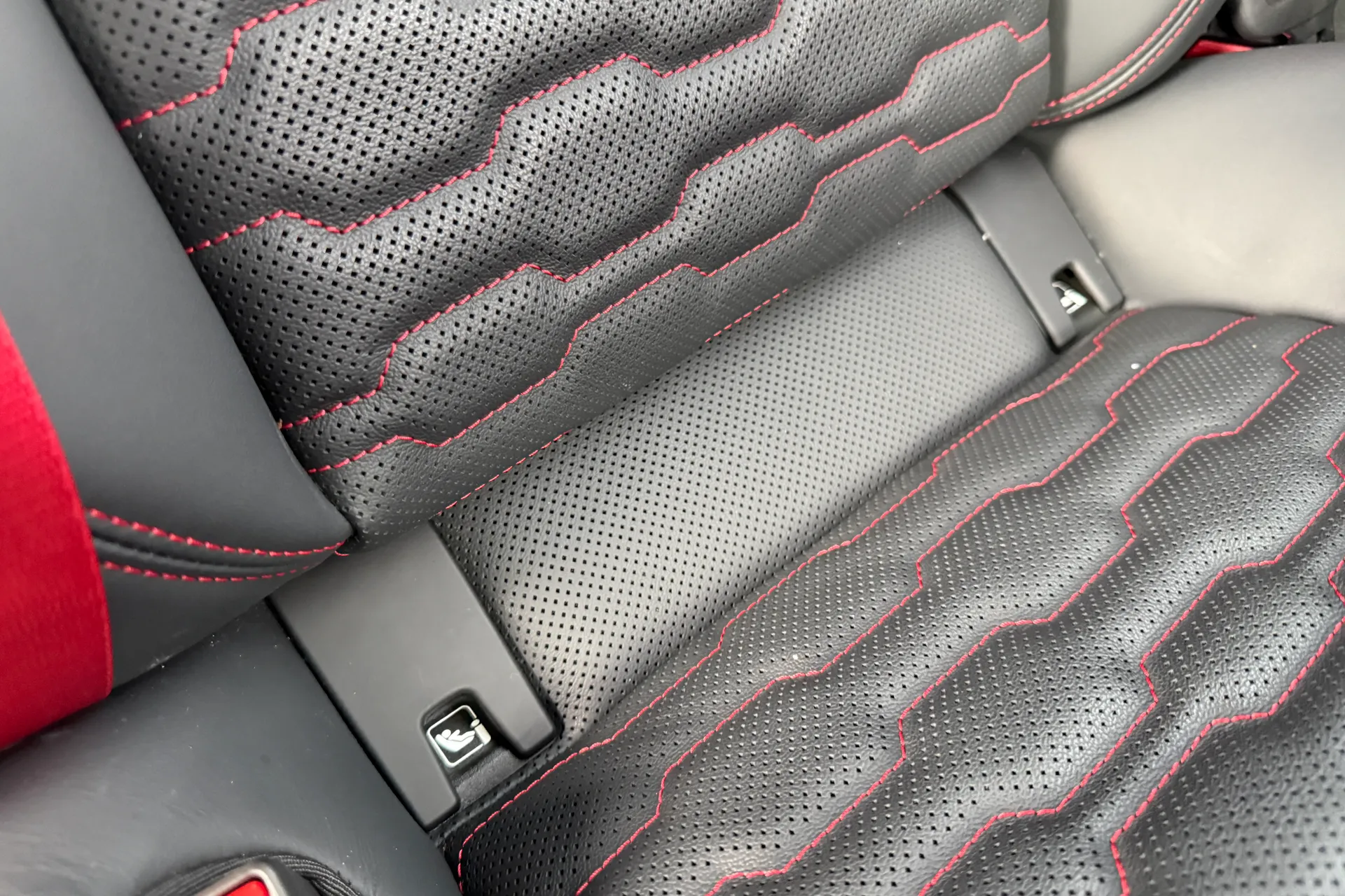 Audi RS e-tron GT thumbnail image number 50