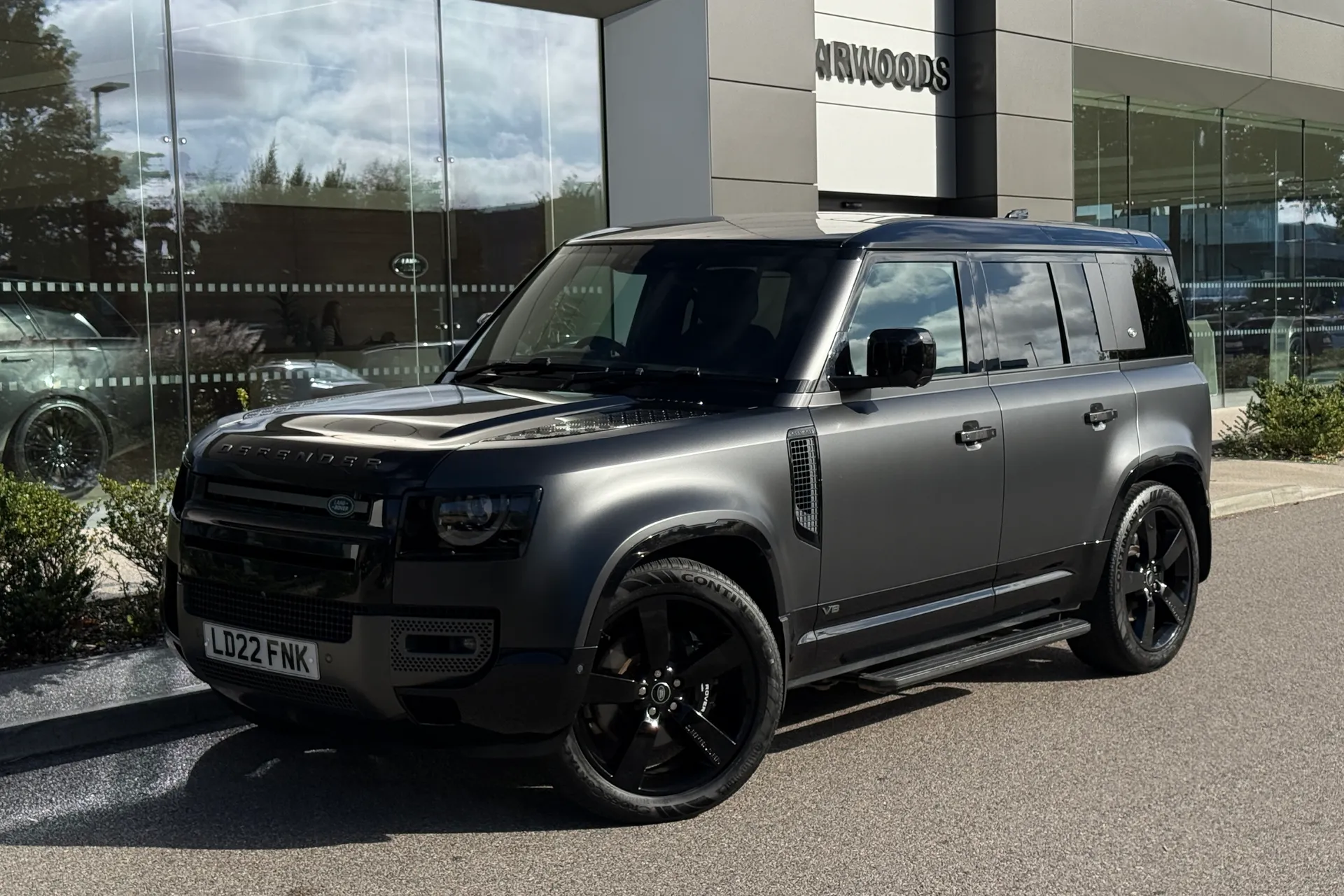 LAND ROVER DEFENDER thumbnail image number 18