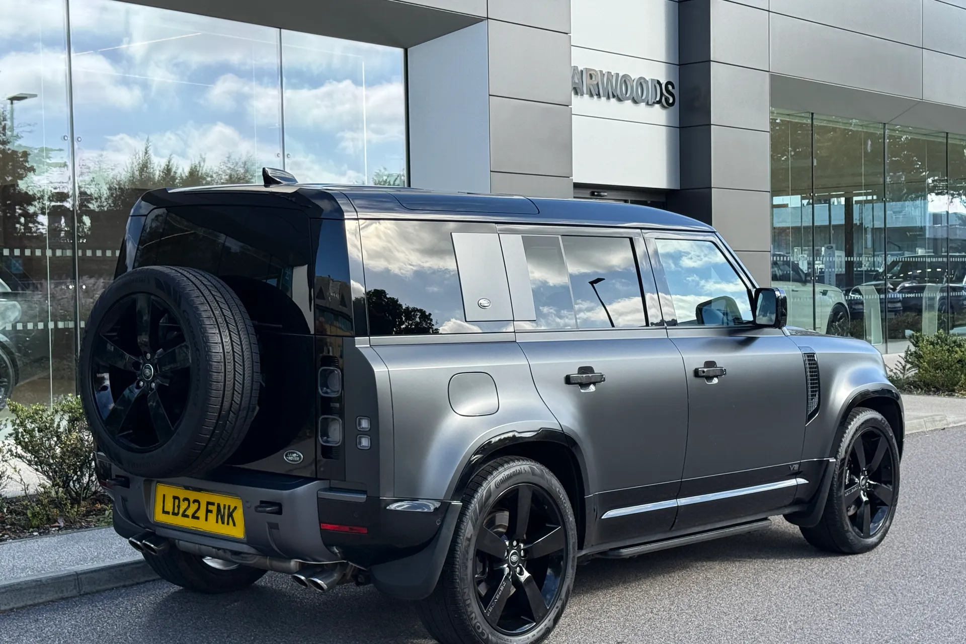 LAND ROVER DEFENDER thumbnail image number 13