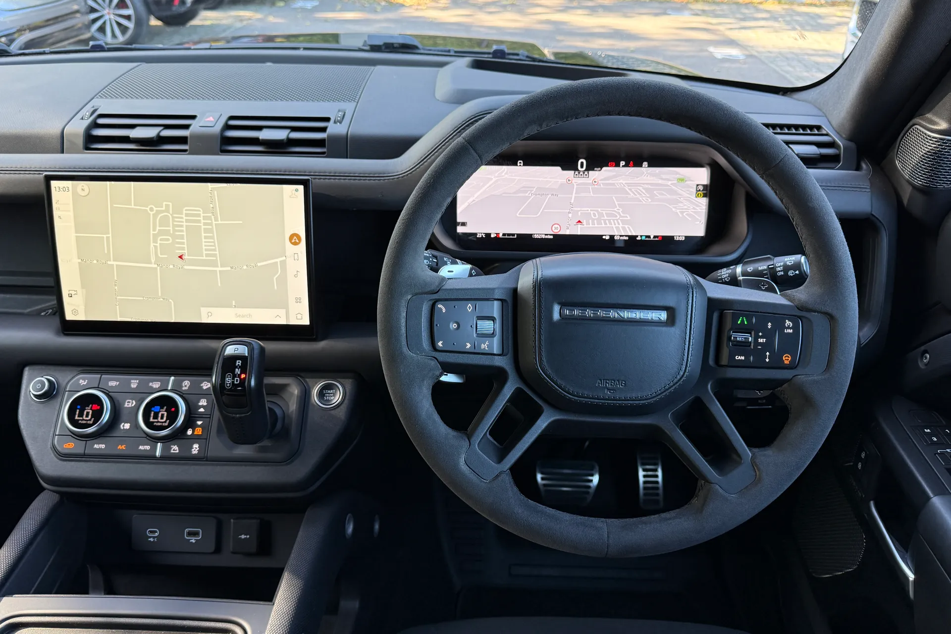 LAND ROVER DEFENDER thumbnail image number 28