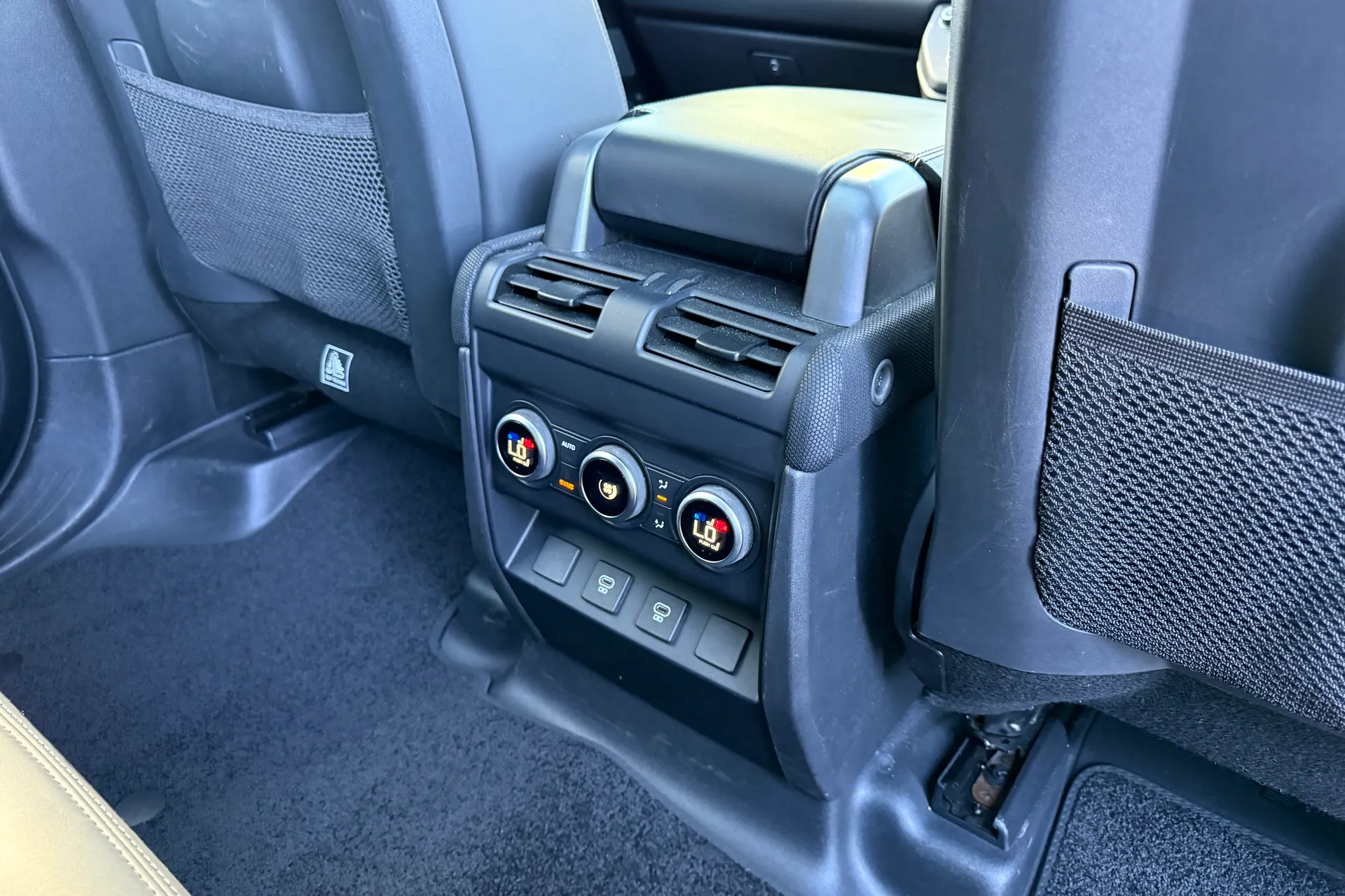 LAND ROVER DEFENDER thumbnail image number 52