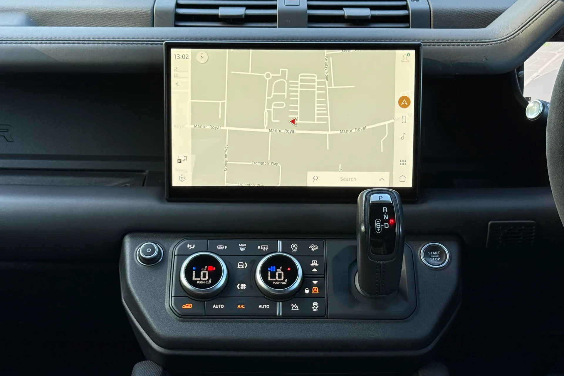 LAND ROVER DEFENDER thumbnail image number 25