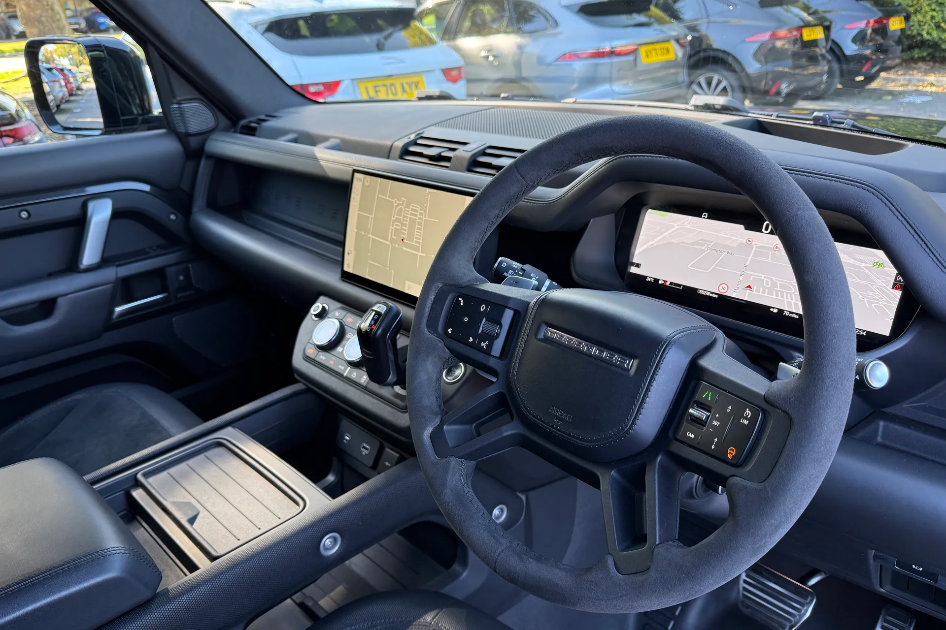 LAND ROVER DEFENDER thumbnail image number 55