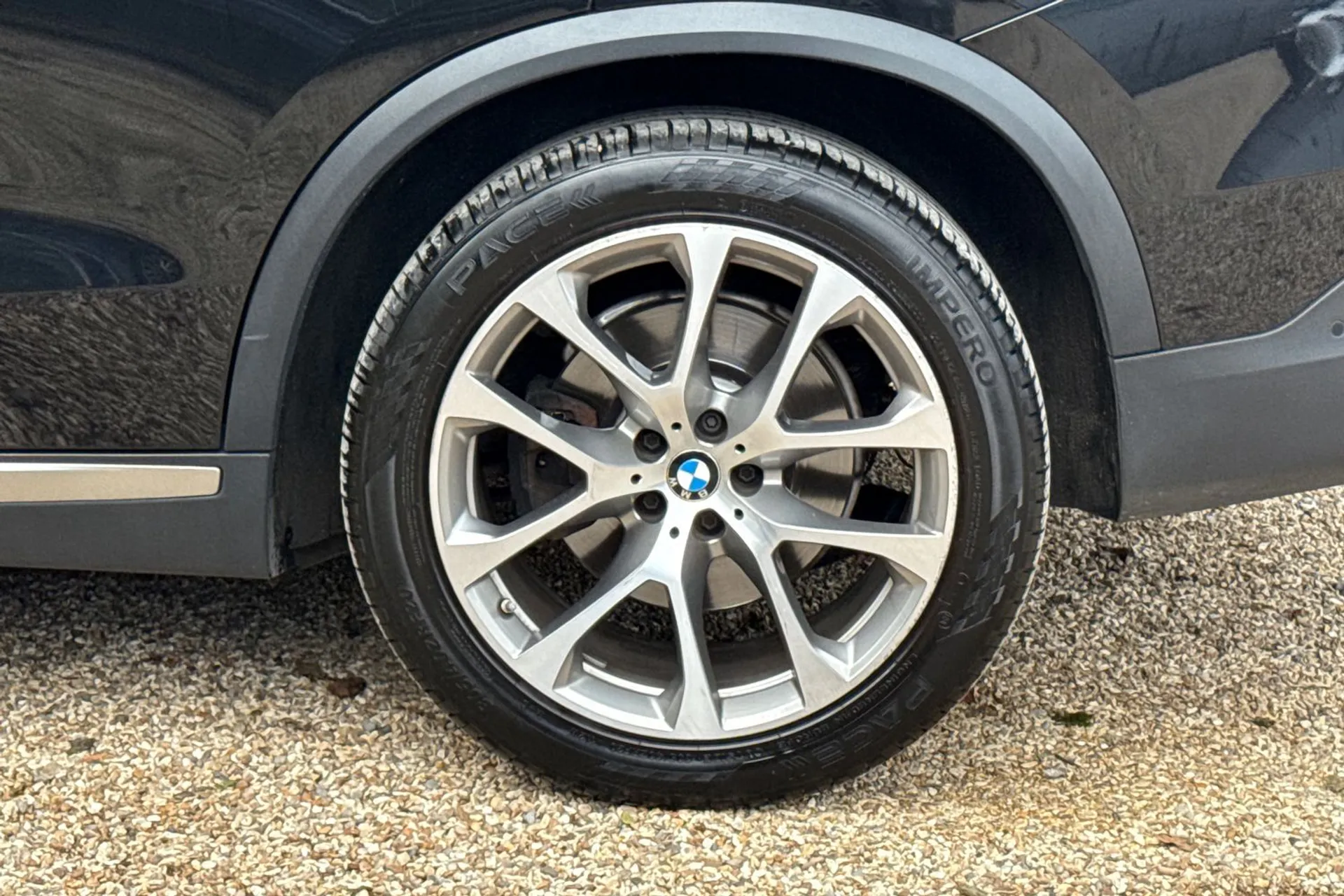 BMW X5 thumbnail image number 12