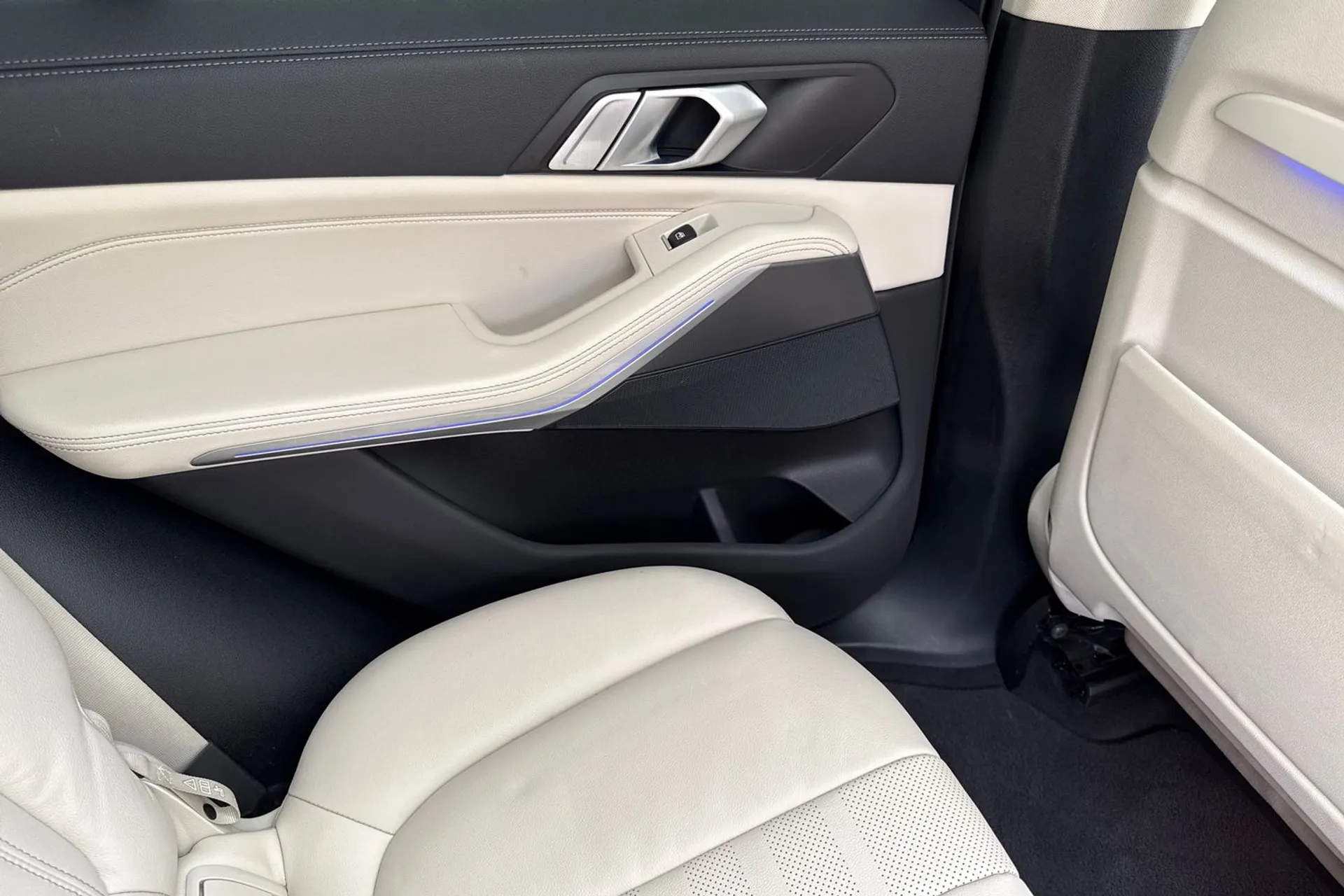 BMW X5 thumbnail image number 45